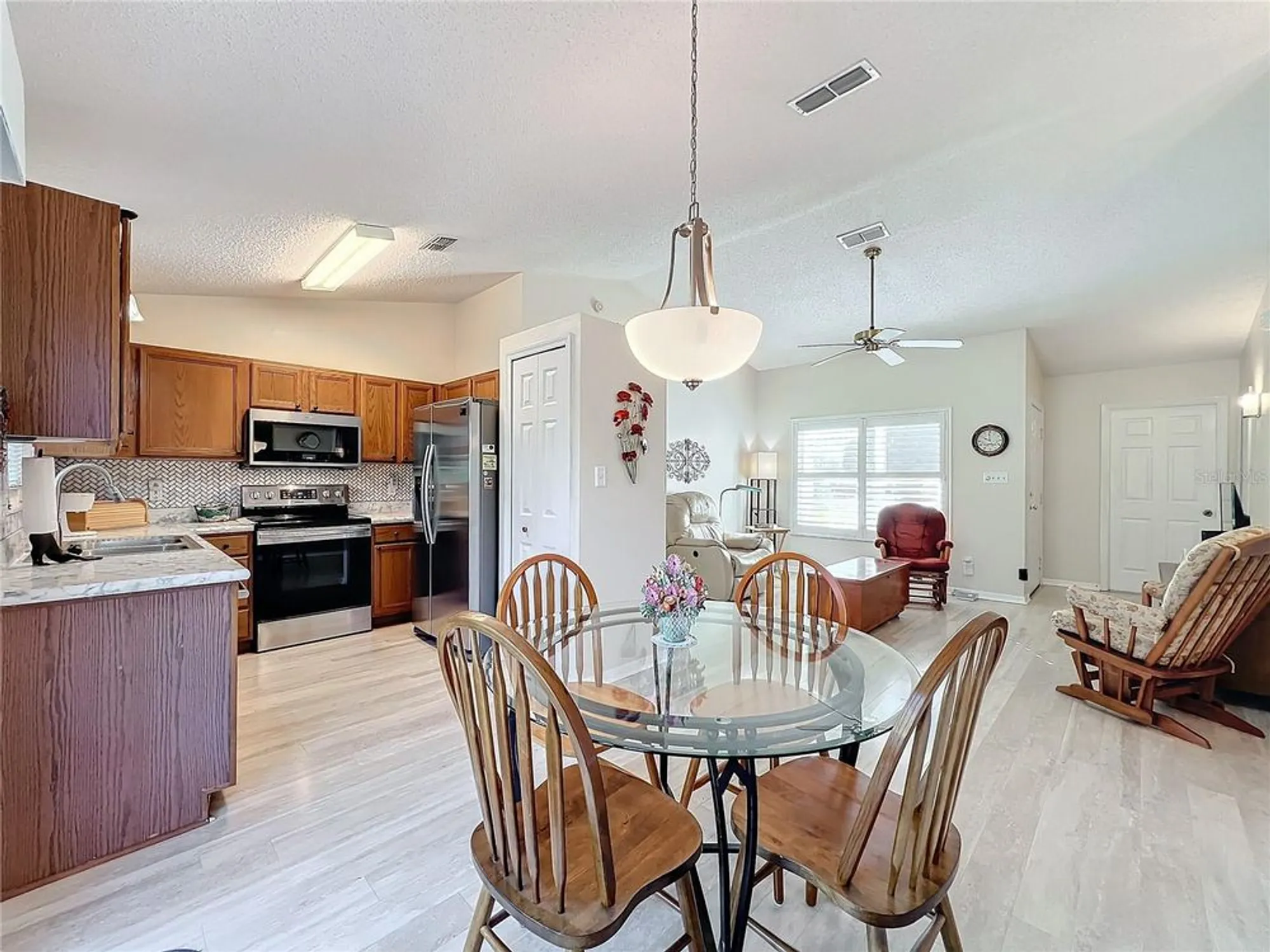 Property Slideshow image 18 of 53 | 25339 hibiscus st, Leesburg, FL, 34748