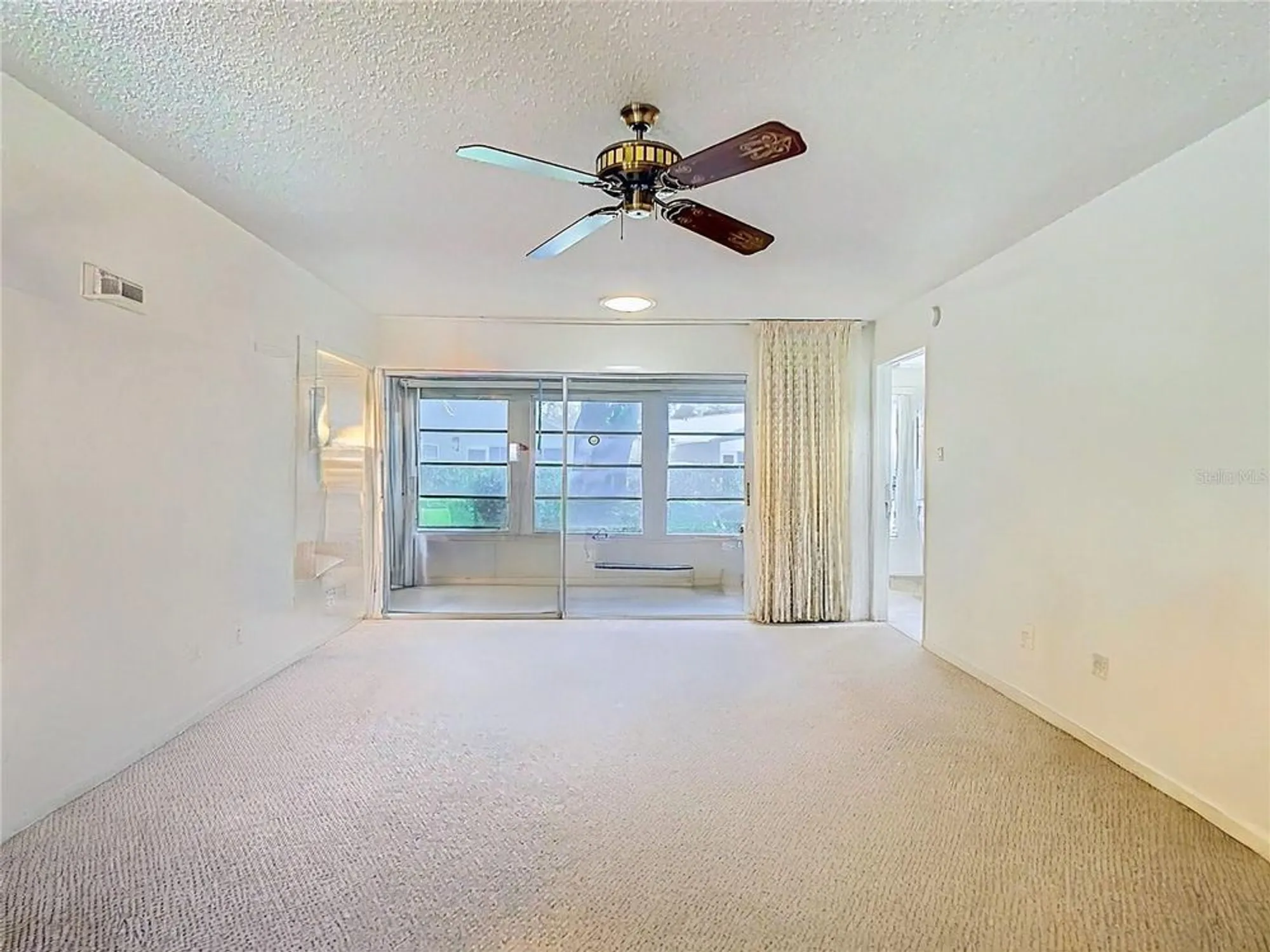 Property Slideshow image 4 of 31 | 4955 grist mill cir, New Port Richey, FL, 34655