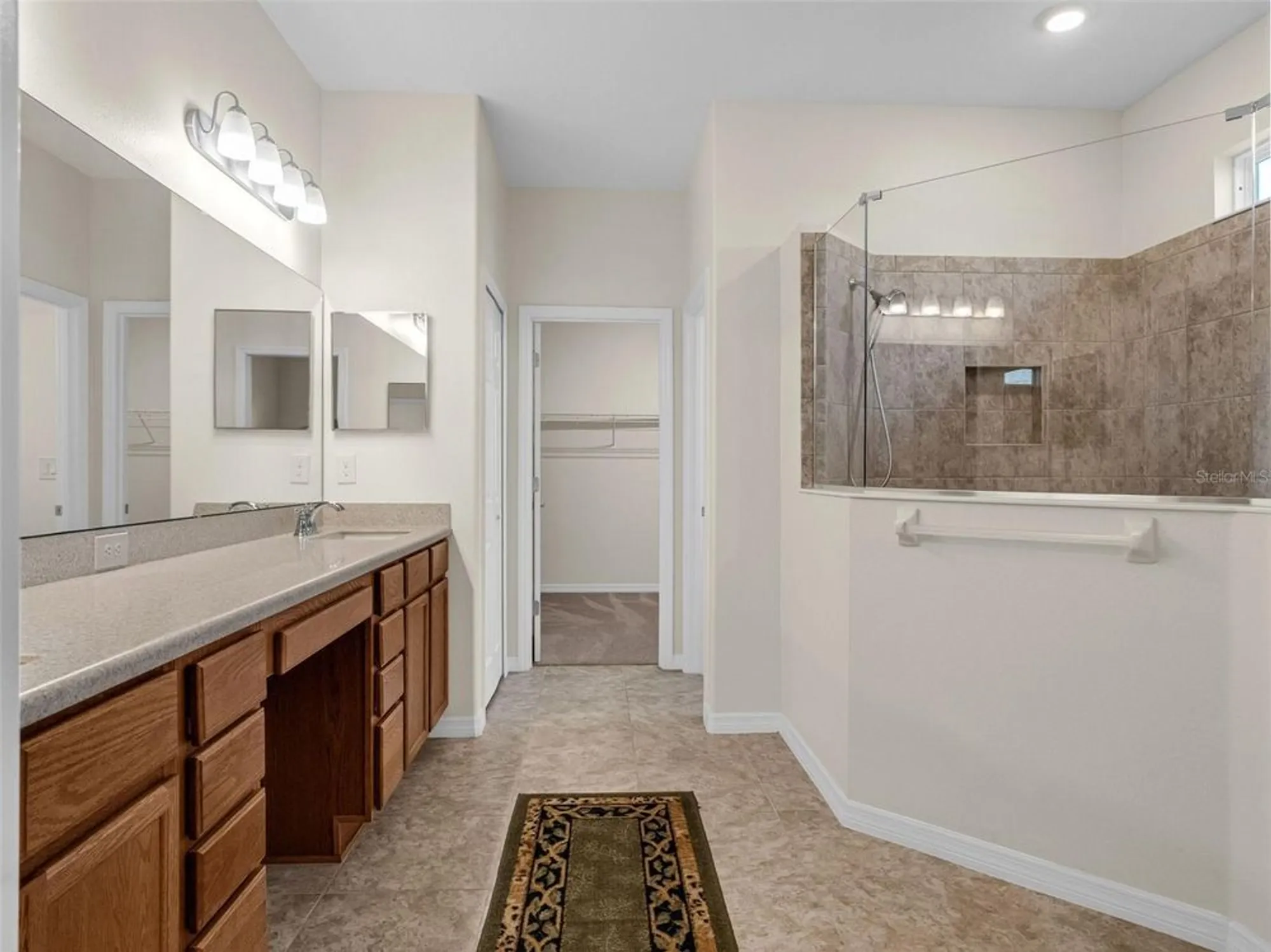 Property Slideshow image 16 of 45 | 4411 winchester ct, Leesburg, FL, 34748