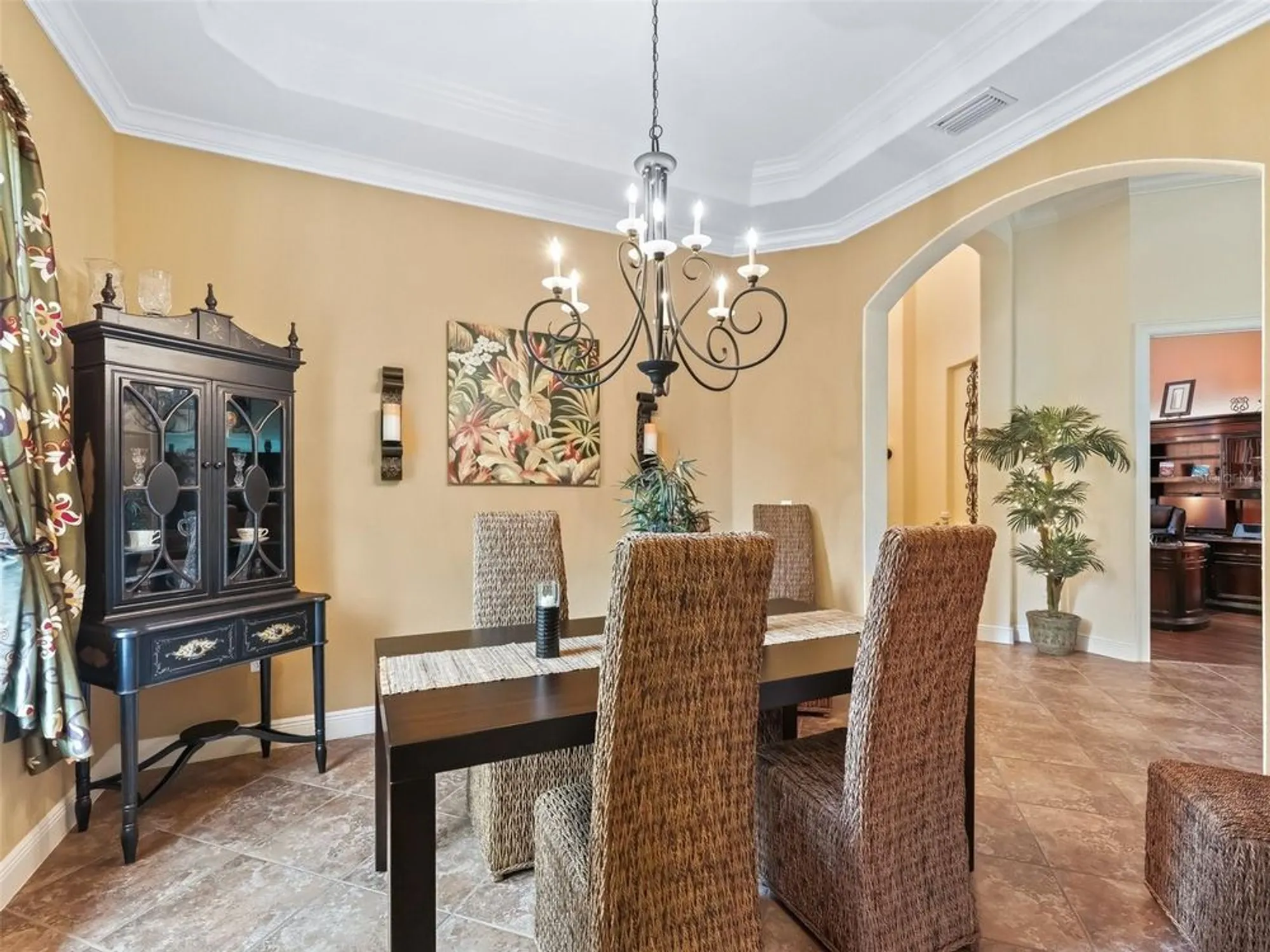 Property Slideshow image 13 of 57 | 5235 island terrace ct, Lady Lake, FL, 32159