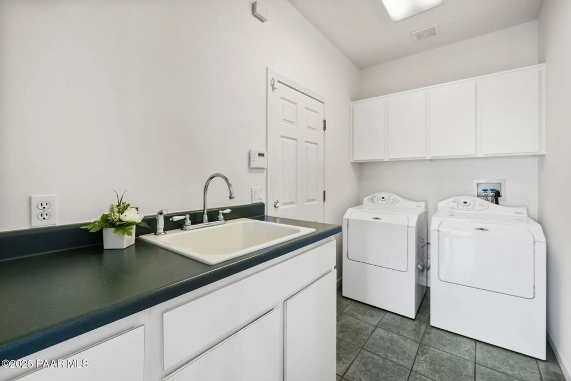 Property Slideshow image 19 of 57 | 4429 hornet dr, Prescott, AZ, 86301