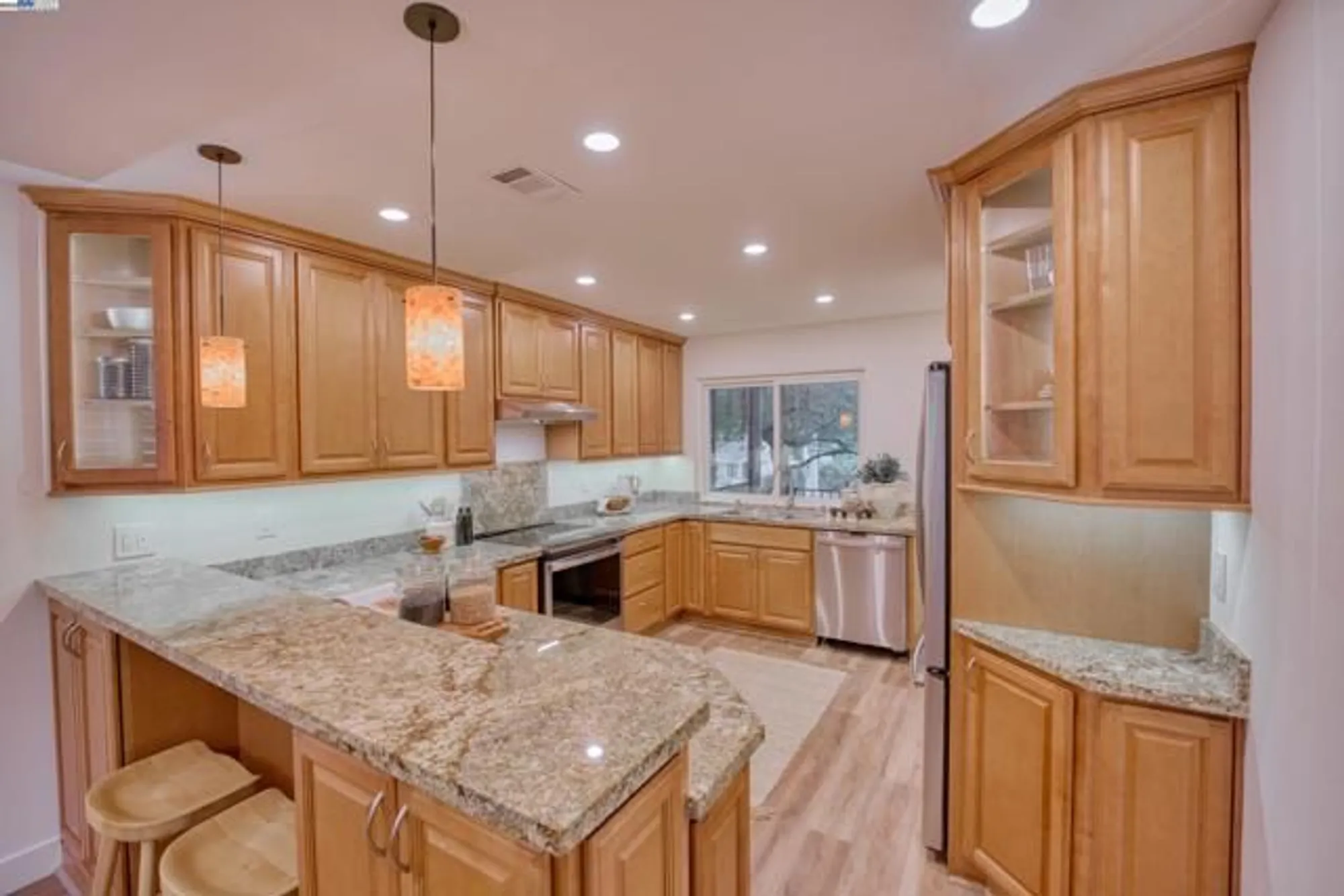 Property Slideshow image 5 of 31 | 900 terra california dr apt 2, Walnut Creek, CA, 94595