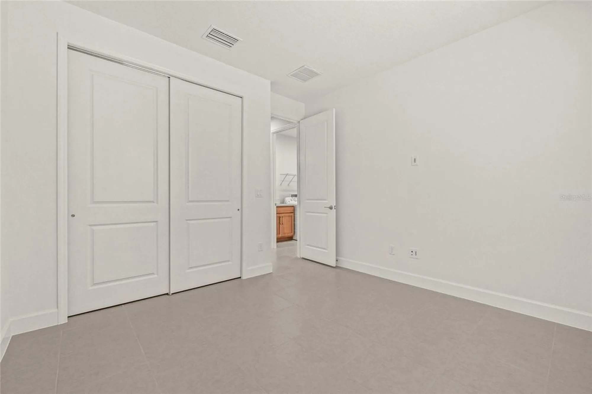 Property Slideshow image 33 of 47 | 32565 veneto pl, Wesley Chapel, FL, 33543