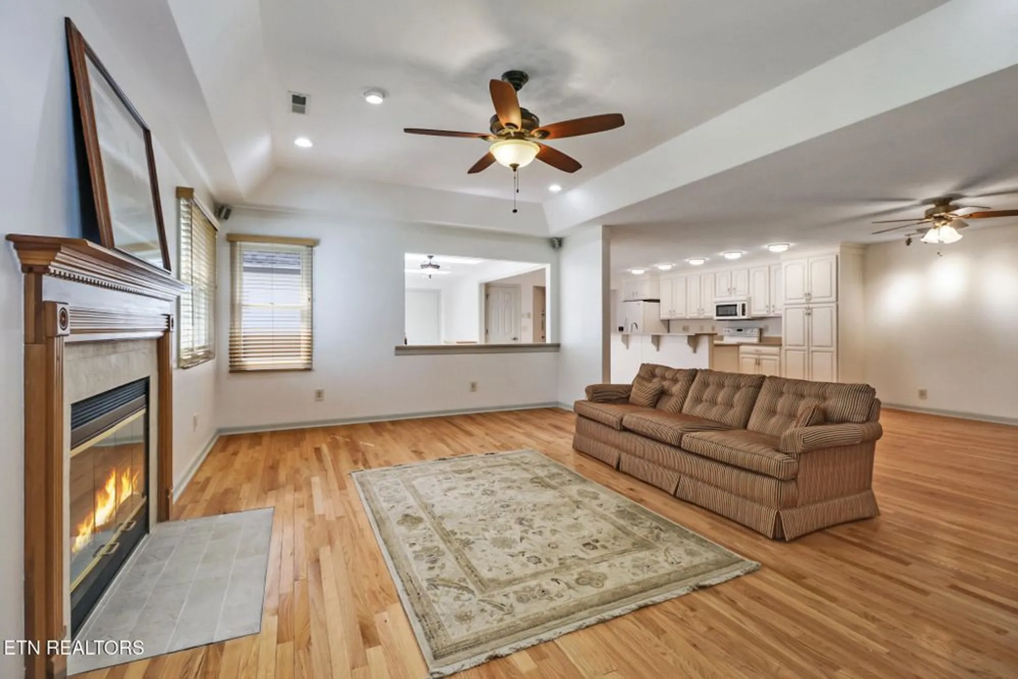 Property Slideshow image 18 of 55 | 11 kingsboro ln, Crossville, TN, 38558