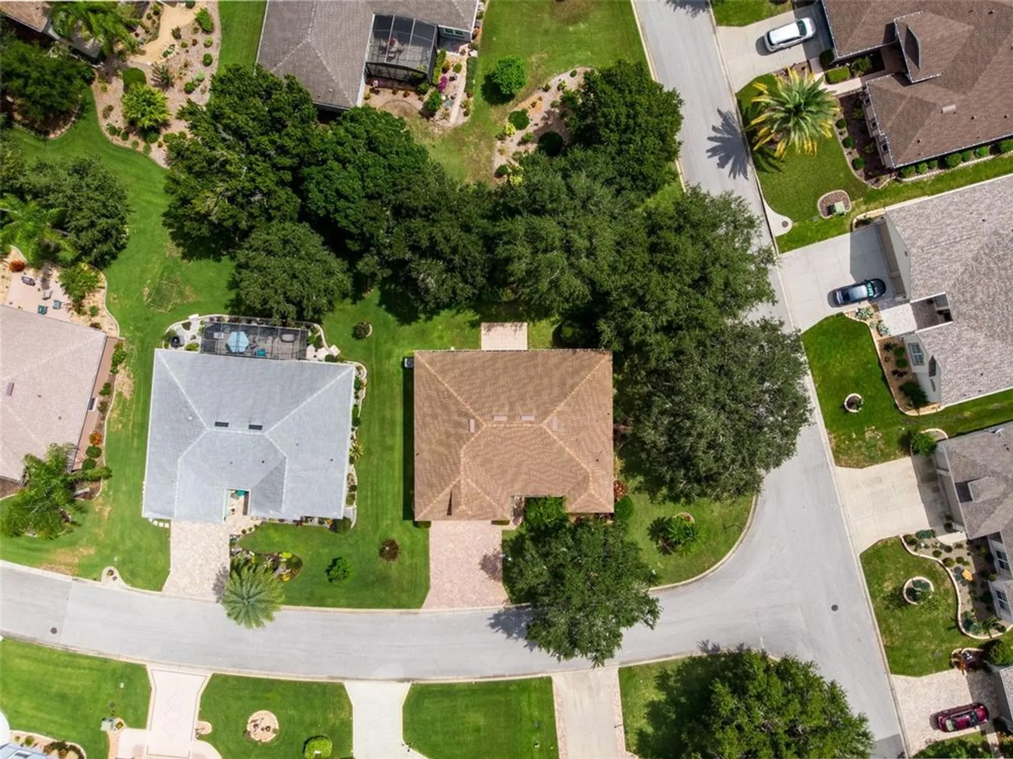 Property Slideshow image 32 of 61 | 24502 parlange ct, Leesburg, FL, 34748