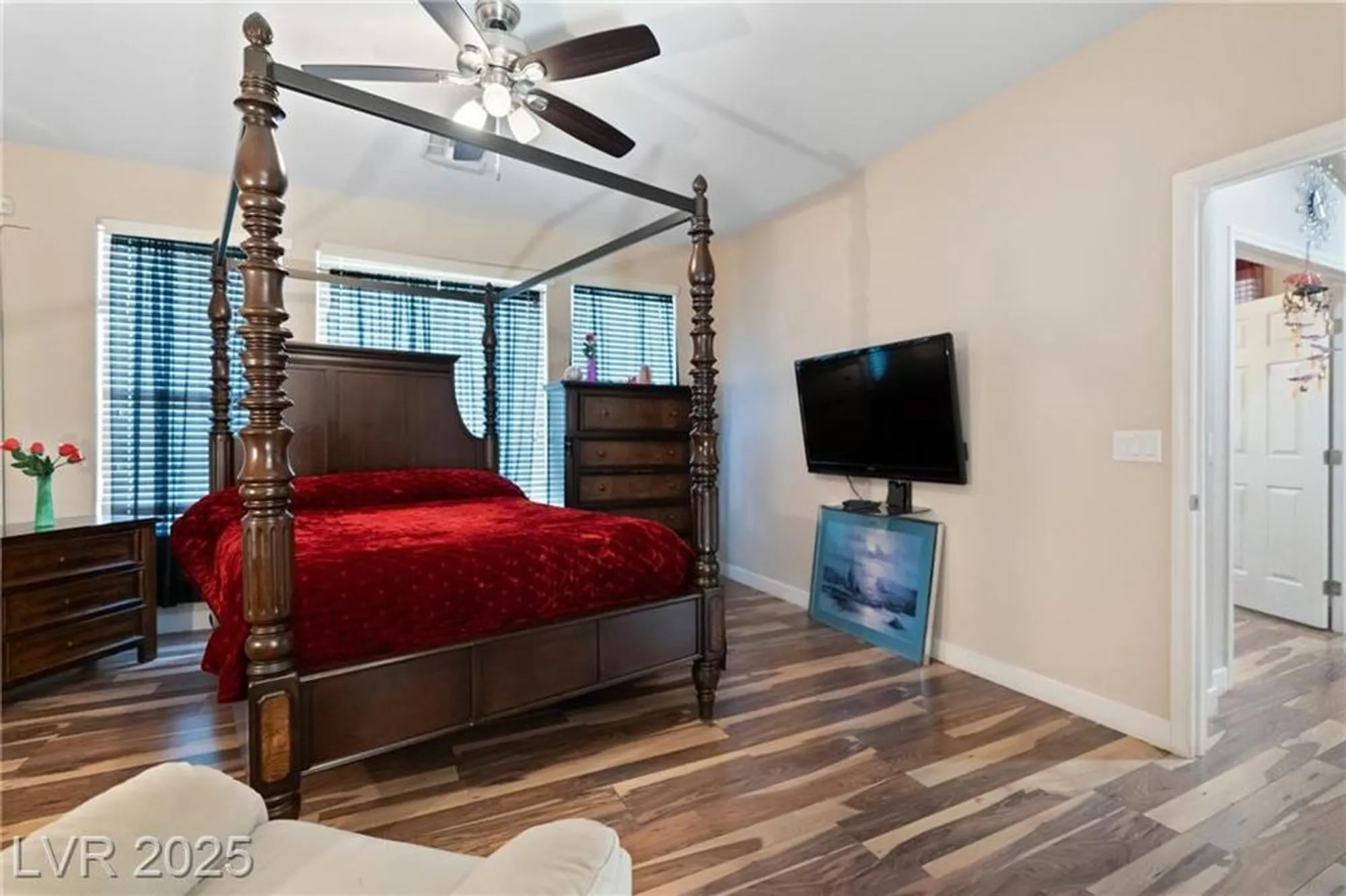 Property Slideshow image 12 of 33 | 5745 sagamore canyon st, North Las Vegas, NV, 89081