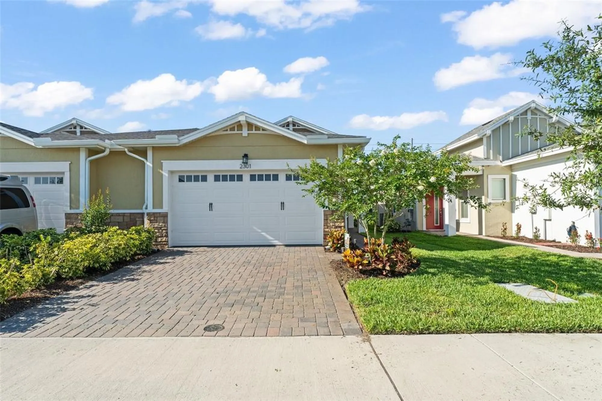 Property Slideshow image 1 of 53 | 2301 datura loop, Saint Cloud, FL, 34772