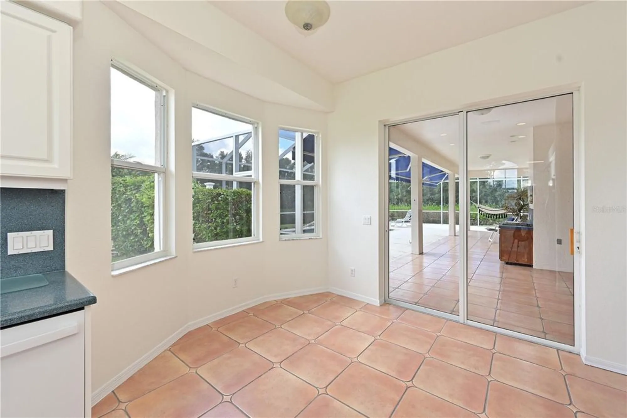 Property Slideshow image 13 of 73 | 6637 pleasant hill rd, Bradenton, FL, 34203