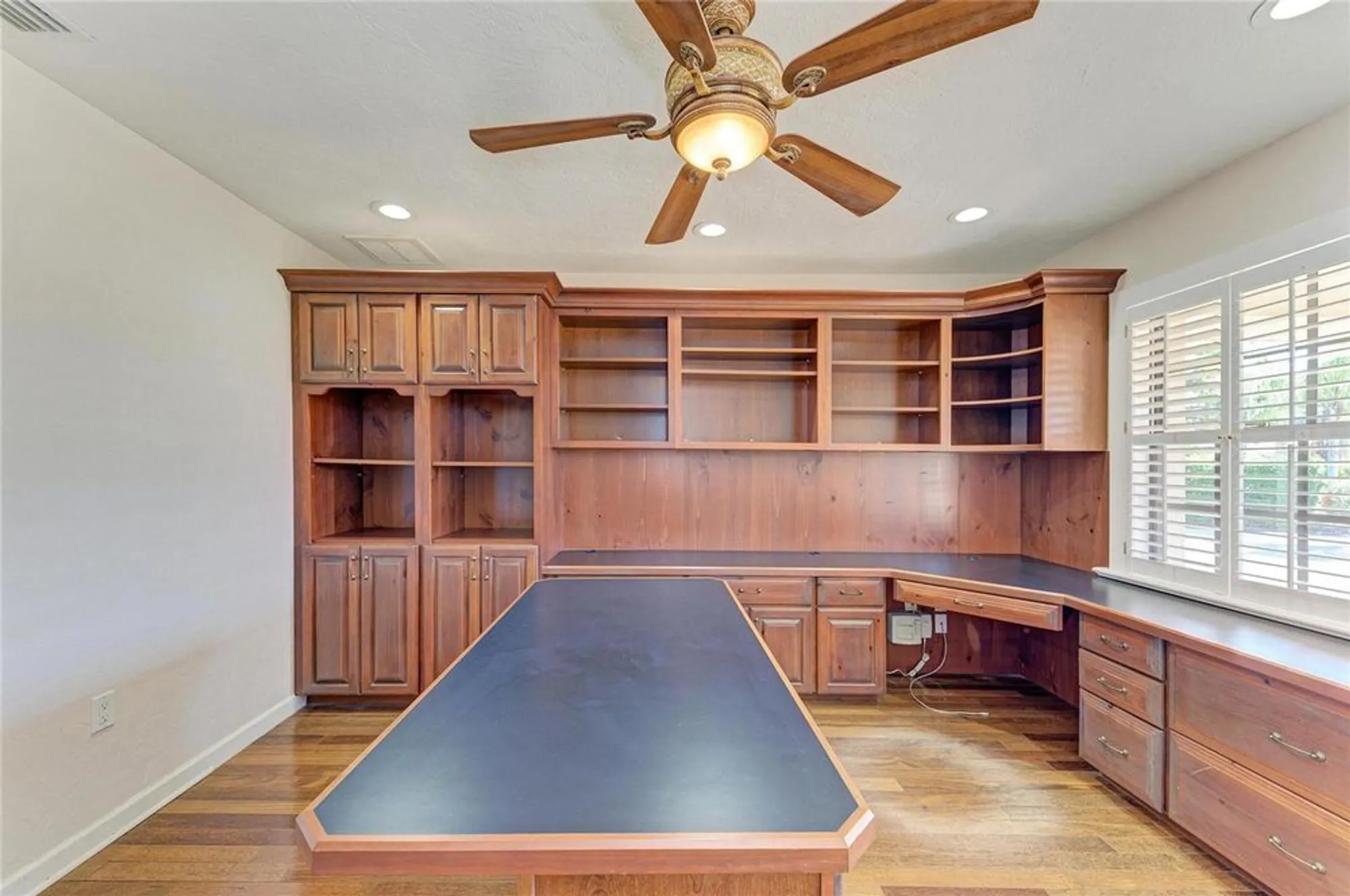 Property Slideshow image 47 of 83 | 5668 country lakes dr, Sarasota, FL, 34243