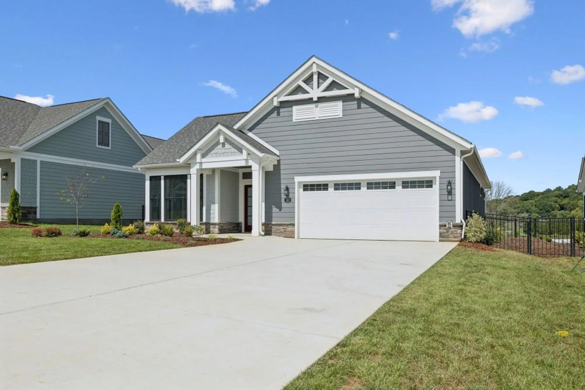 Property Slideshow image 2 of 64 | 512 restoration dr, Smyrna, TN, 37167