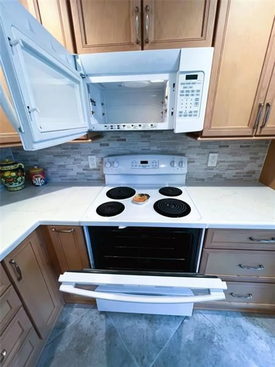 Property Slideshow image 23 of 34 | 3102 portofino pt o2, Coconut Creek, FL, 33066