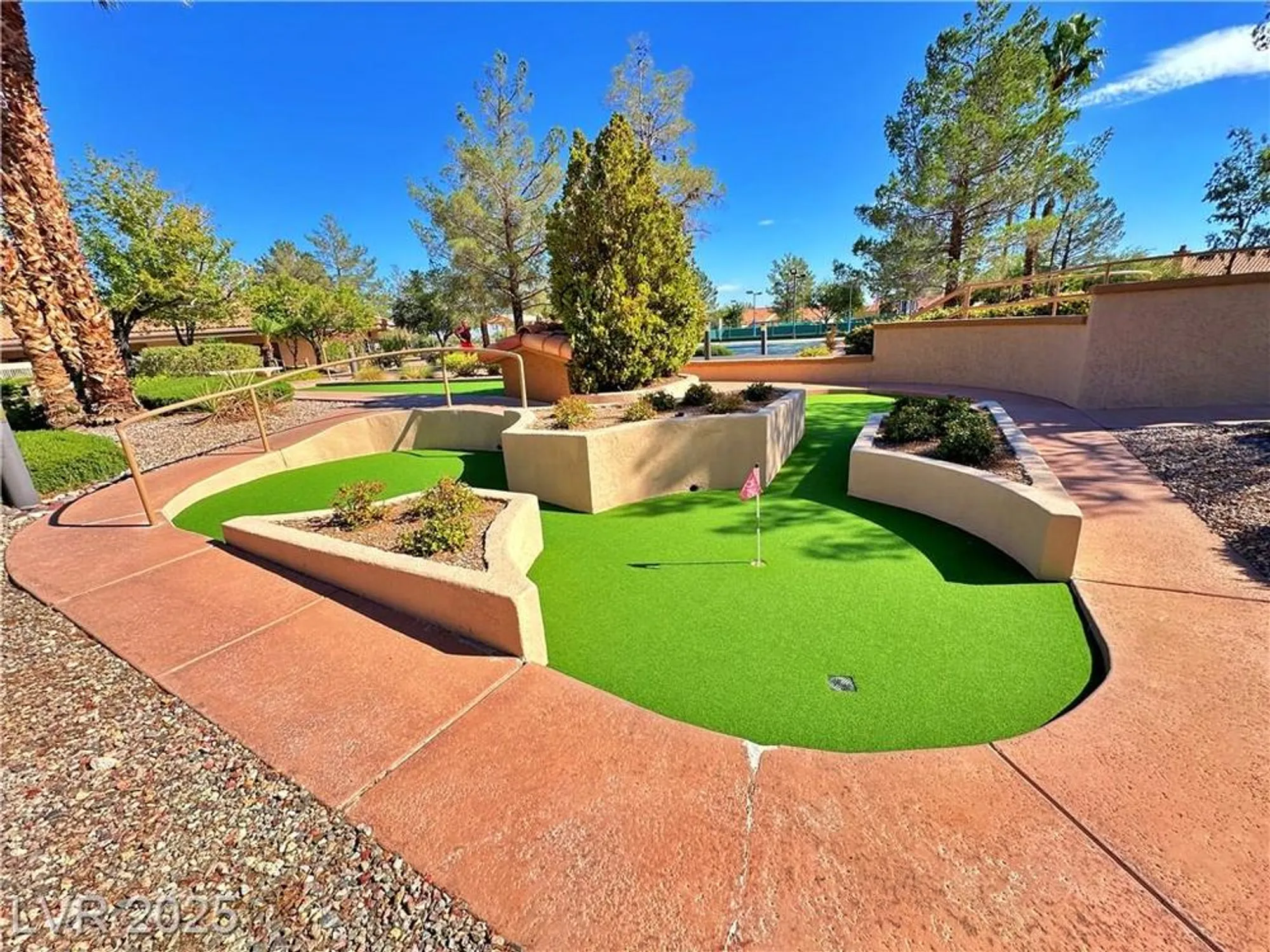 Property Slideshow image 40 of 63 | 9012 sundial dr, Las Vegas, NV, 89134