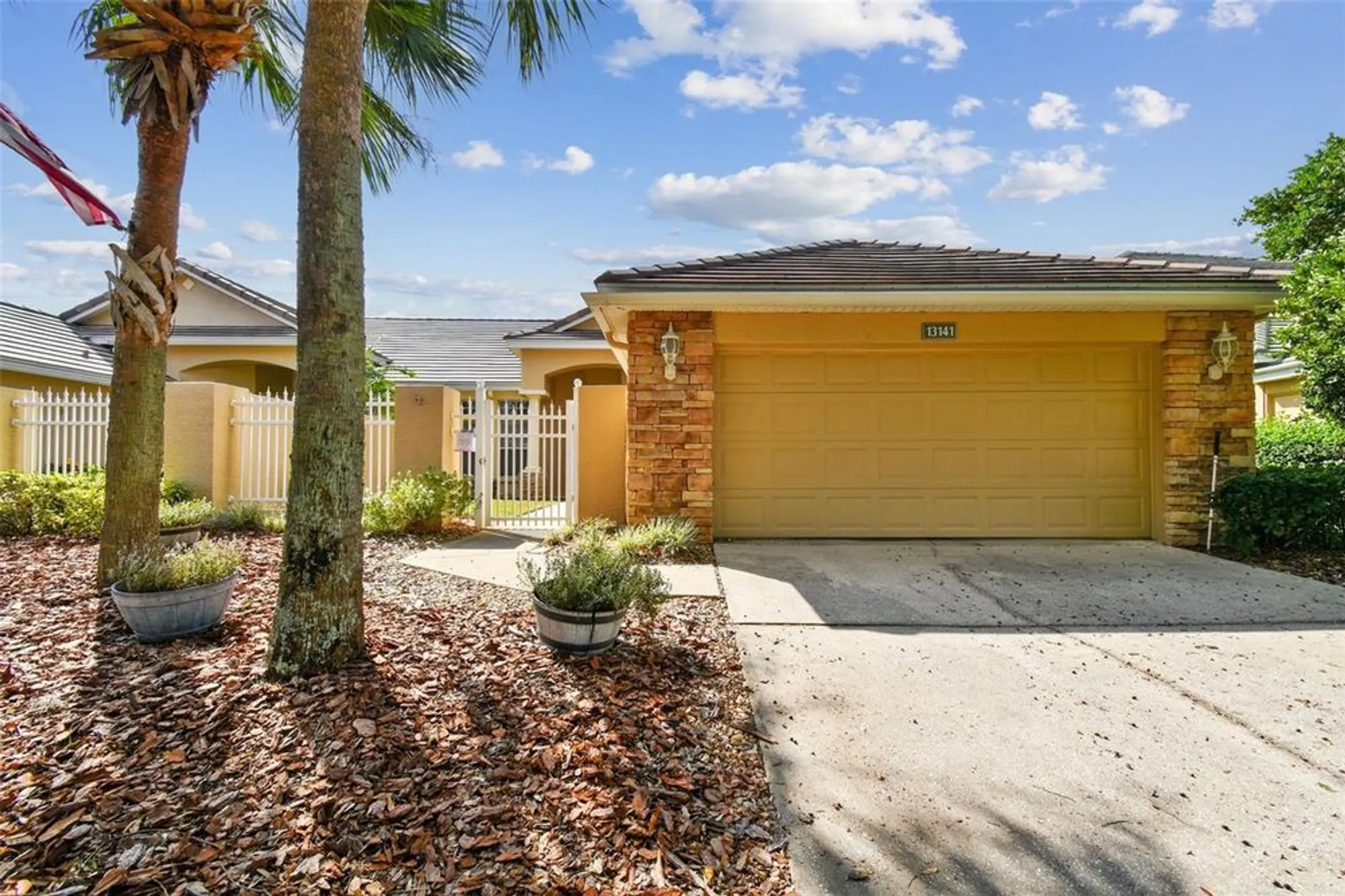 Property Slideshow image 2 of 97 | 13141 palmilla cir, Dade City, FL, 33525