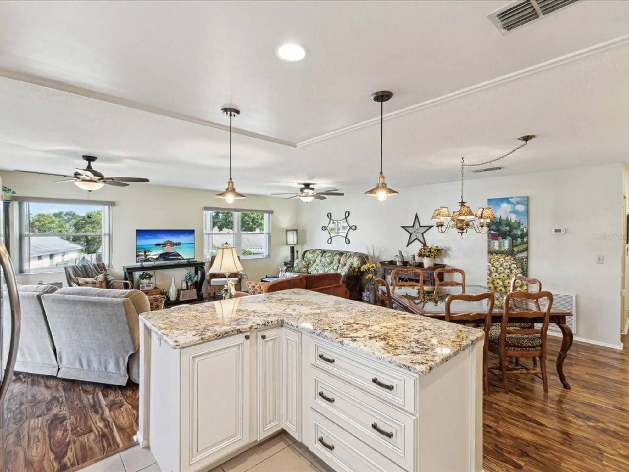 Property Slideshow image 7 of 20 | 5980 terrace park dr n unit 214, Saint Petersburg, FL, 33709