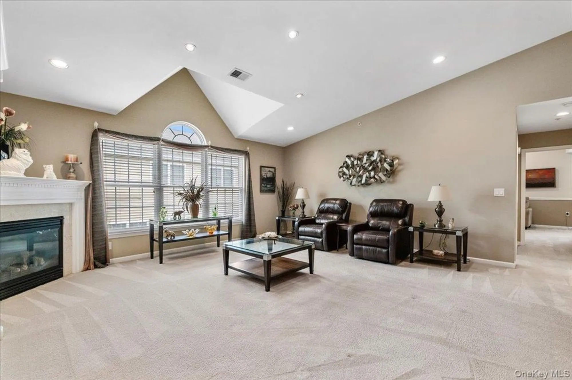 Property Slideshow image 15 of 27 | 108 joseph ln, Dix Hills, NY, 11746