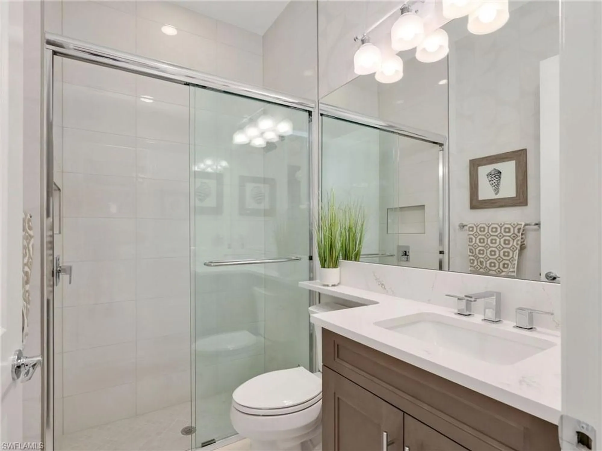 Property Slideshow image 23 of 49 | 11265 daphne ct, Naples, FL, 34120