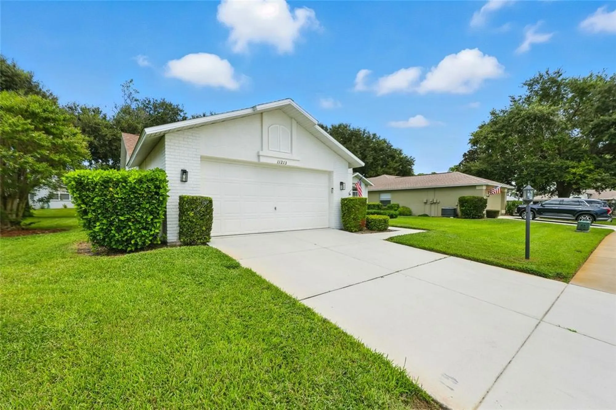 Property Slideshow image 3 of 64 | 11213 brooklawn dr, Hudson, FL, 34667