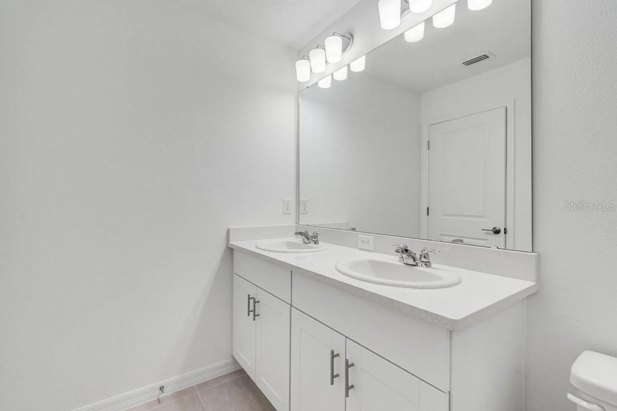 Property Slideshow image 2 of 27 | 3063 novara ln, Lakewood Ranch, FL, 34211