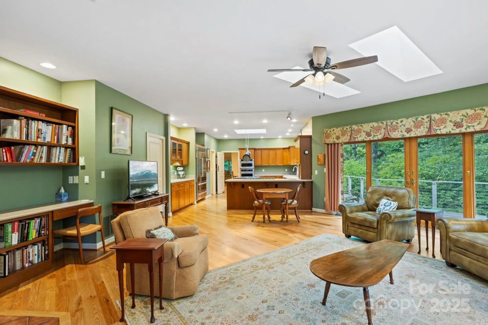 Property Slideshow image 18 of 48 | 100 elmridge dr, Flat Rock, NC, 28731