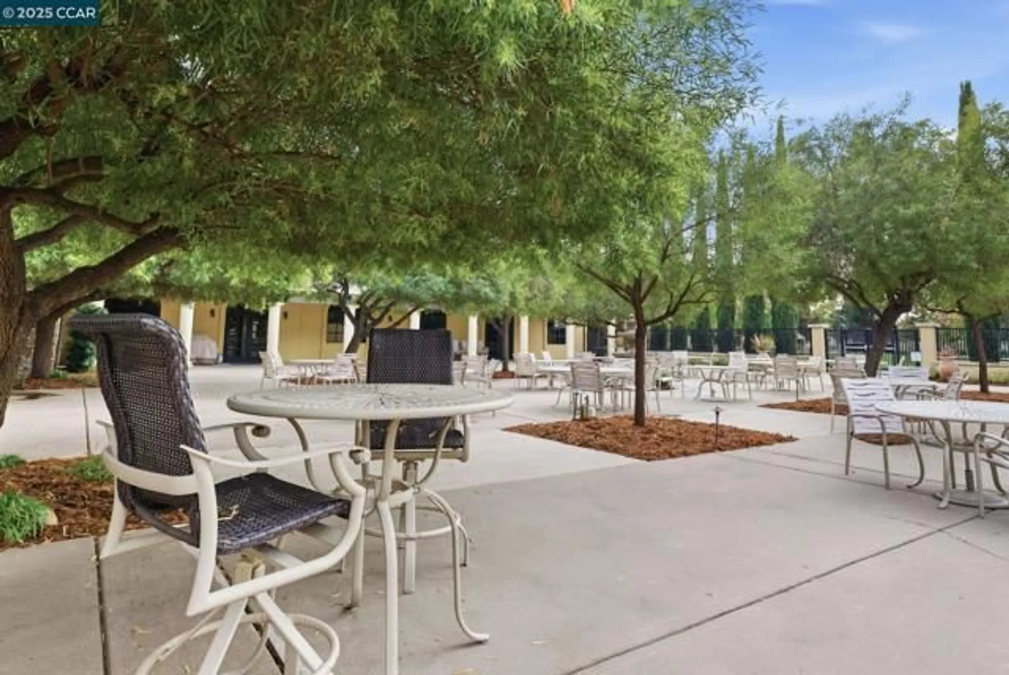 Property Slideshow image 34 of 60 | 4213 hovnanian dr, Sacramento, CA, 95834