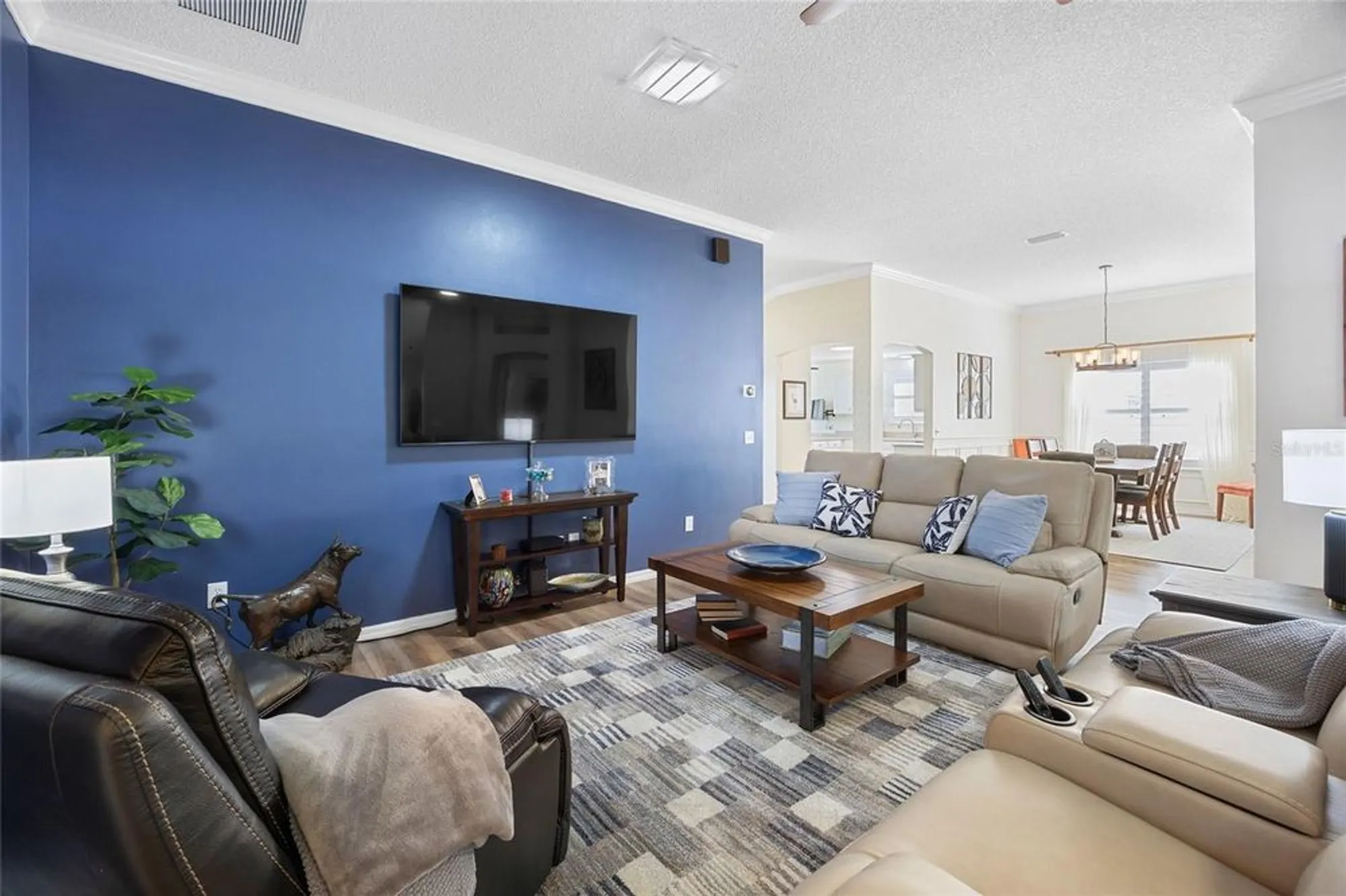 Property Slideshow image 4 of 32 | 913 soledad way, The Villages, FL, 32159