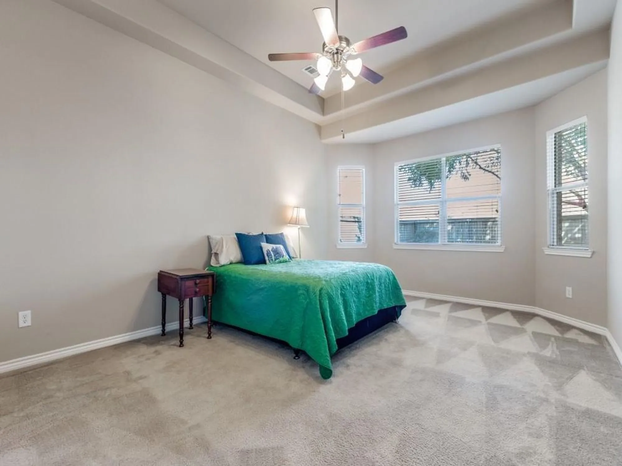 Property Slideshow image 27 of 32 | 1308 isabella ln, Savannah, TX, 76227