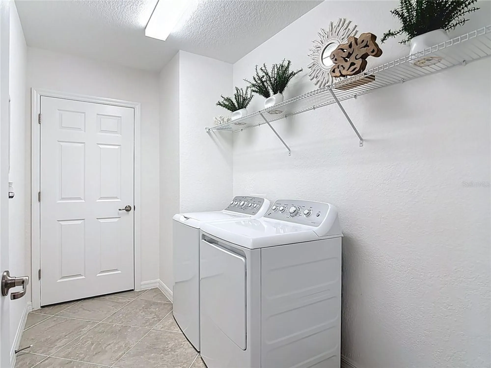 Property Slideshow image 40 of 57 | 10059 crooked creek dr 102, Venice, FL, 34293