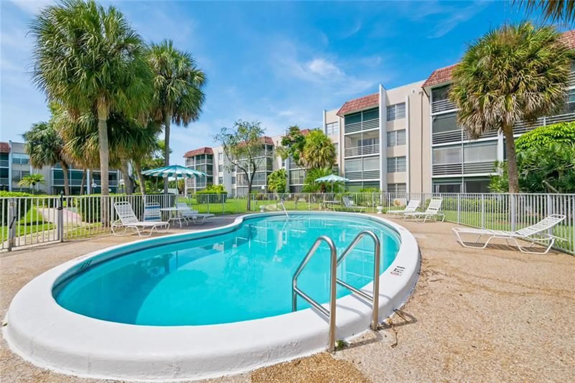 Property Slideshow image 26 of 27 | 3581 inverrary dr apt 104, Lauderhill, FL, 33319