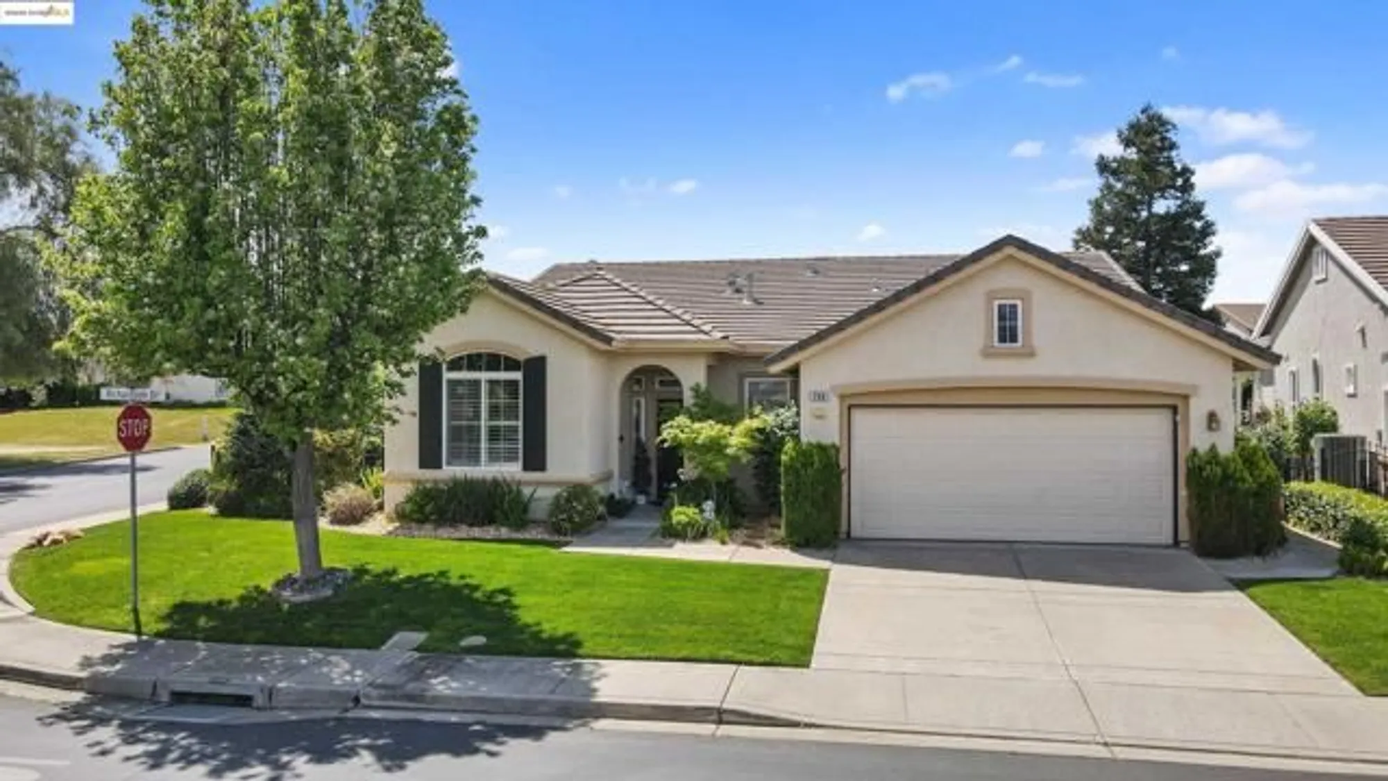 Property Slideshow image 1 of 39 | 746 richardson dr, Brentwood, CA, 94513