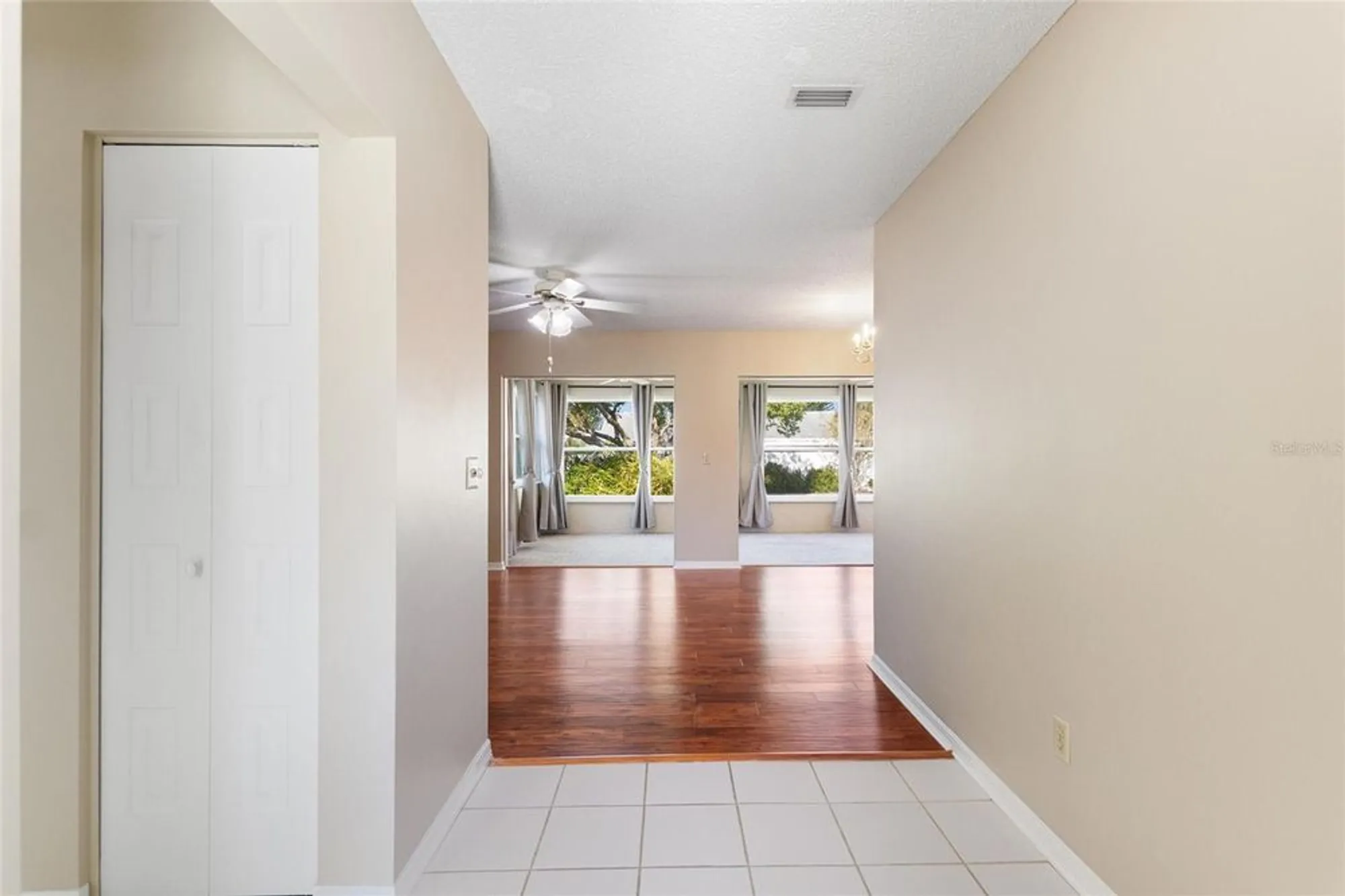 Property Slideshow image 10 of 49 | 679 fort duquesna dr, Sun City Center, FL, 33573