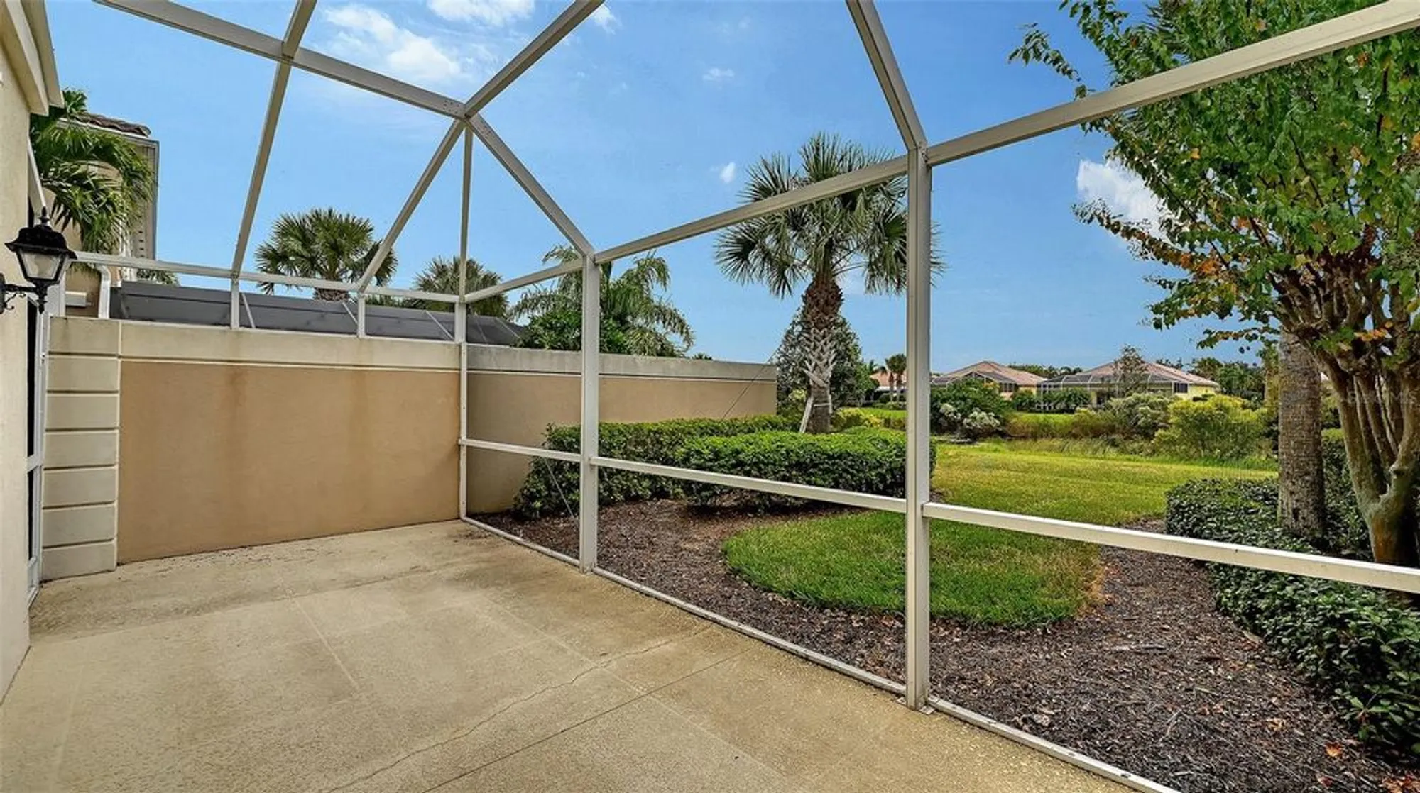 Property Slideshow image 13 of 63 | 1749 burgos dr, Sarasota, FL, 34238