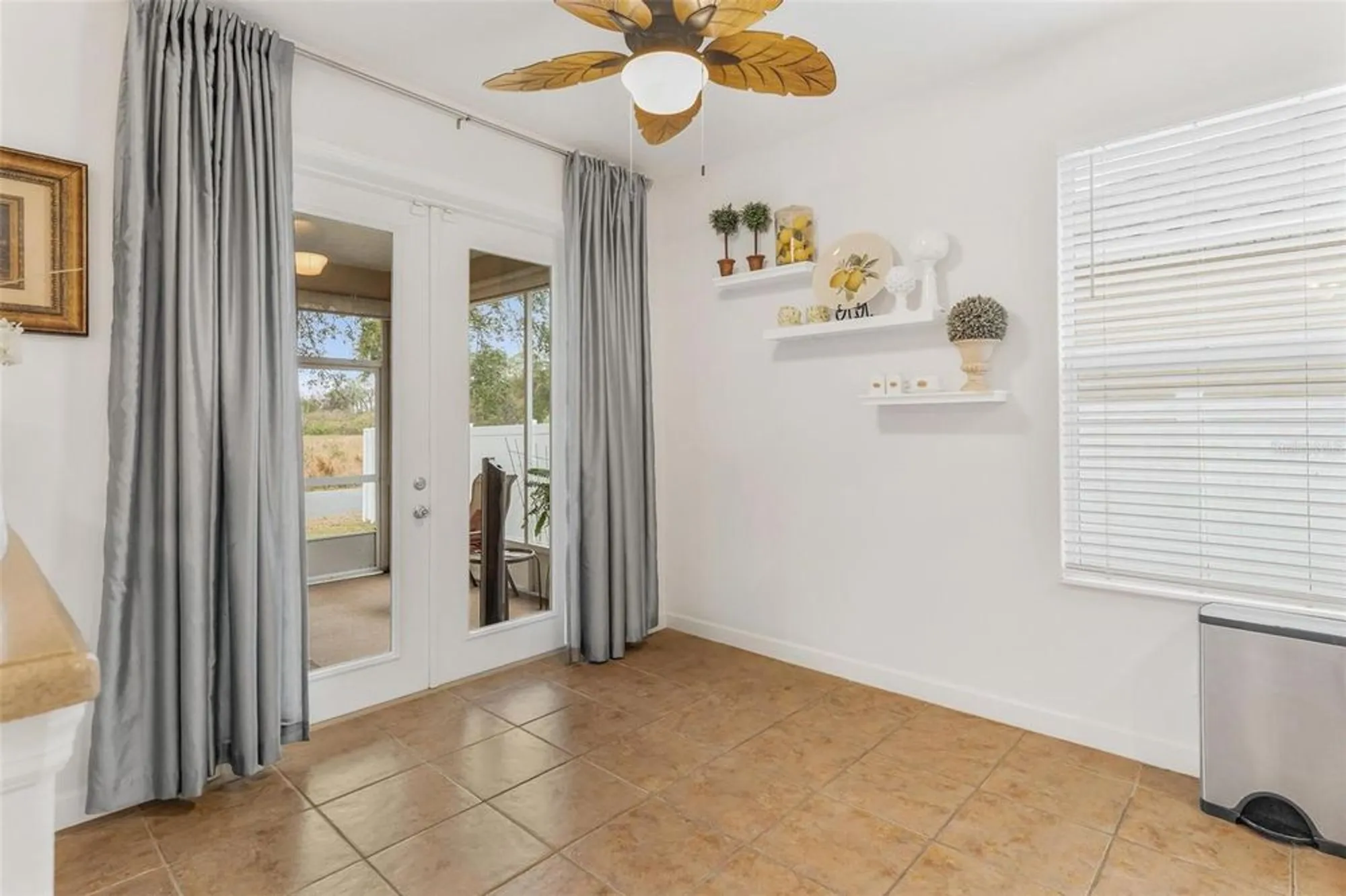 Property Slideshow image 25 of 44 | 6342 sanders grove cir, Okahumpka, FL, 34762