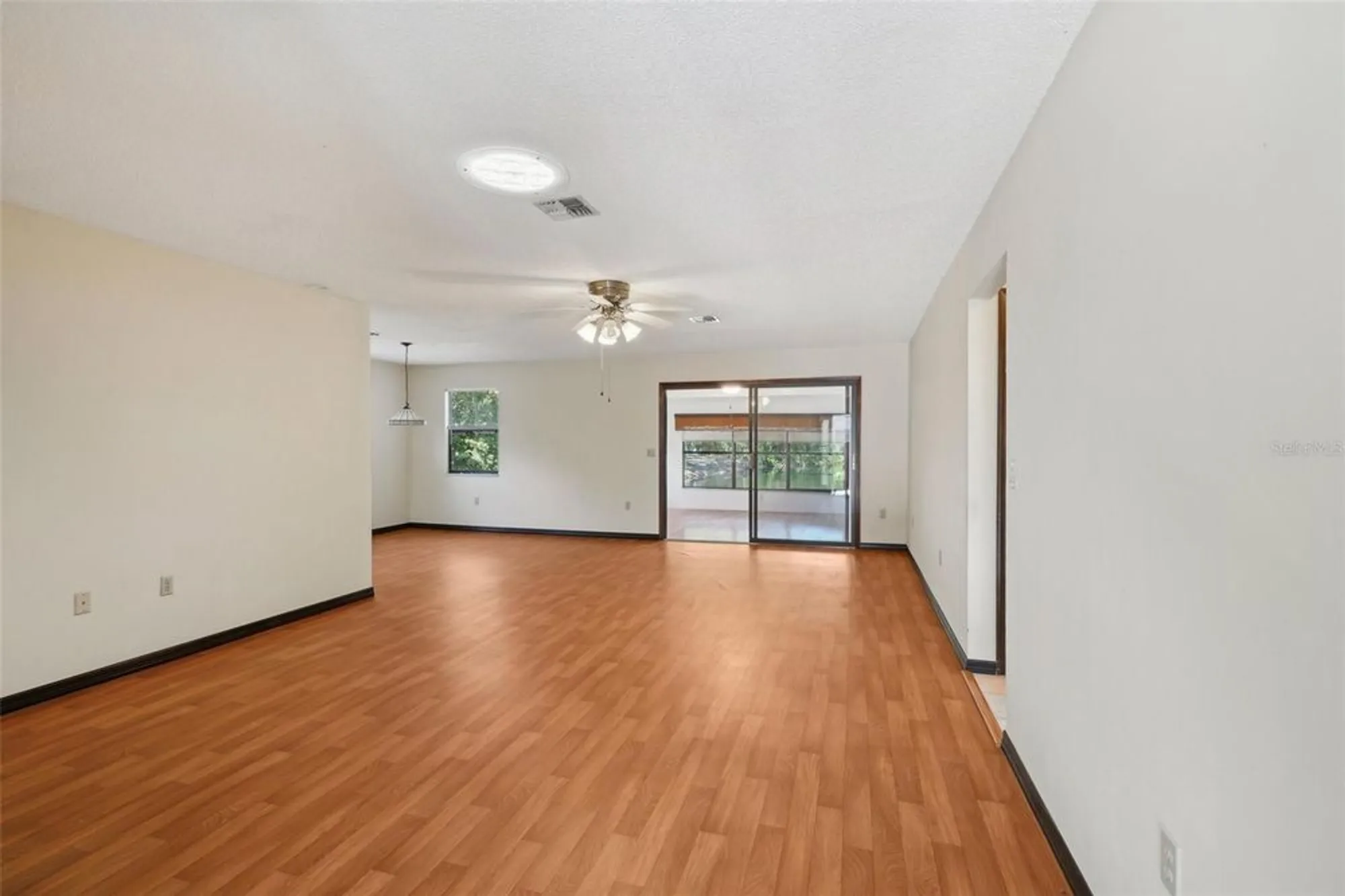 Property Slideshow image 8 of 47 | 28 gordon ct, Leesburg, FL, 34788