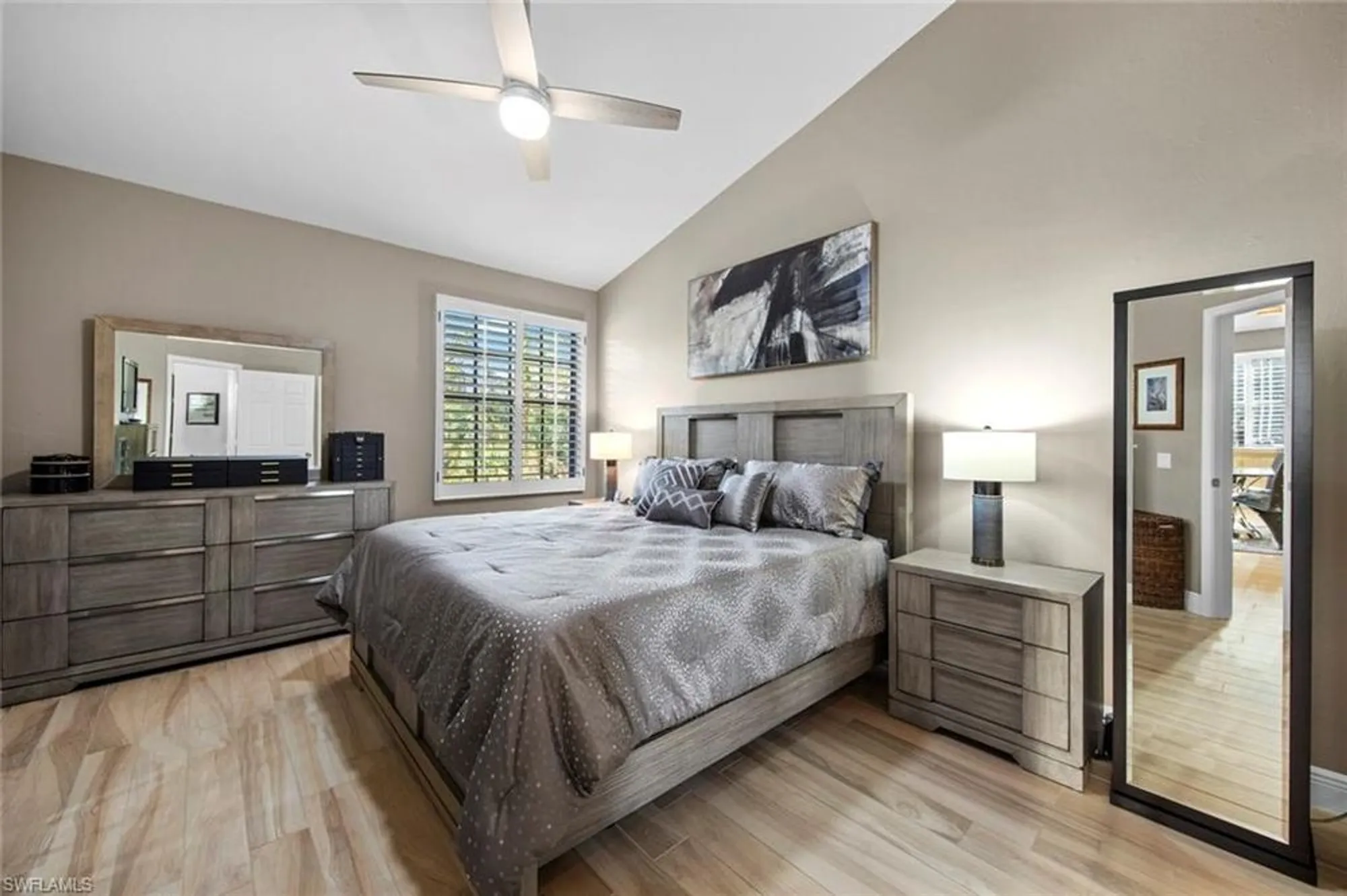 Property Slideshow image 23 of 40 | 27031 oakwood lake dr 201, Bonita Springs, FL, 34134