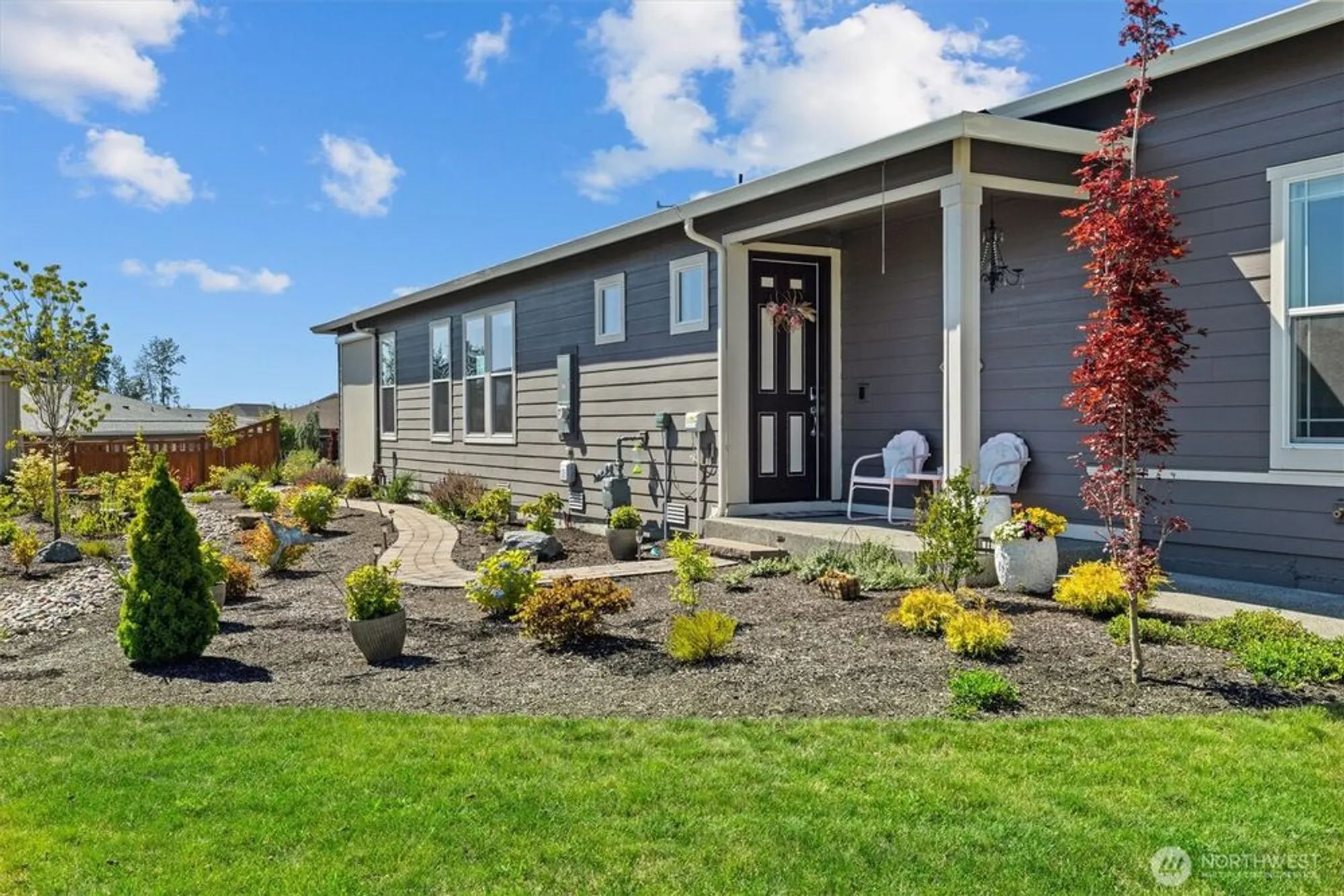 Property Slideshow image 4 of 35 | 15116 183rd ave e unit e, Bonney Lake, WA, 98391