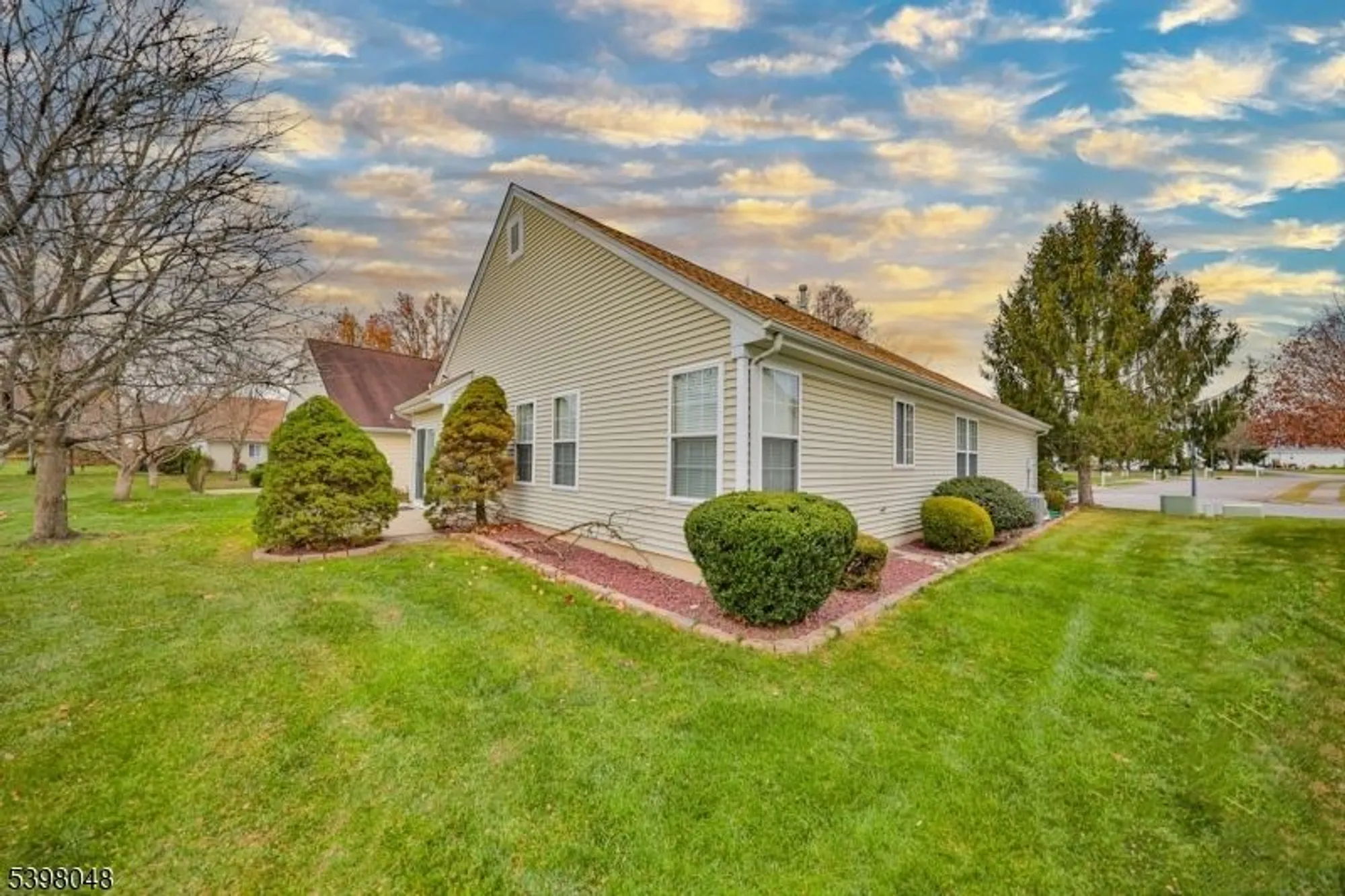 Property Slideshow image 27 of 27 | 107 kensington cir, Belvidere, NJ, 07823