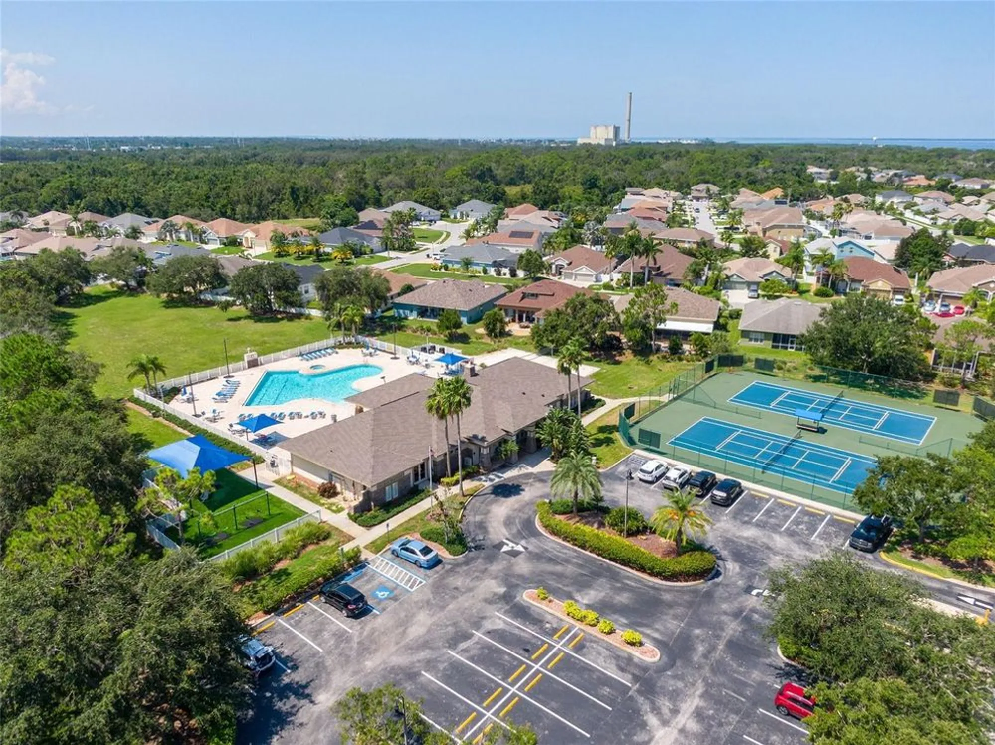 Property Slideshow image 27 of 35 | 2926 walnut grove ct, Holiday, FL, 34691