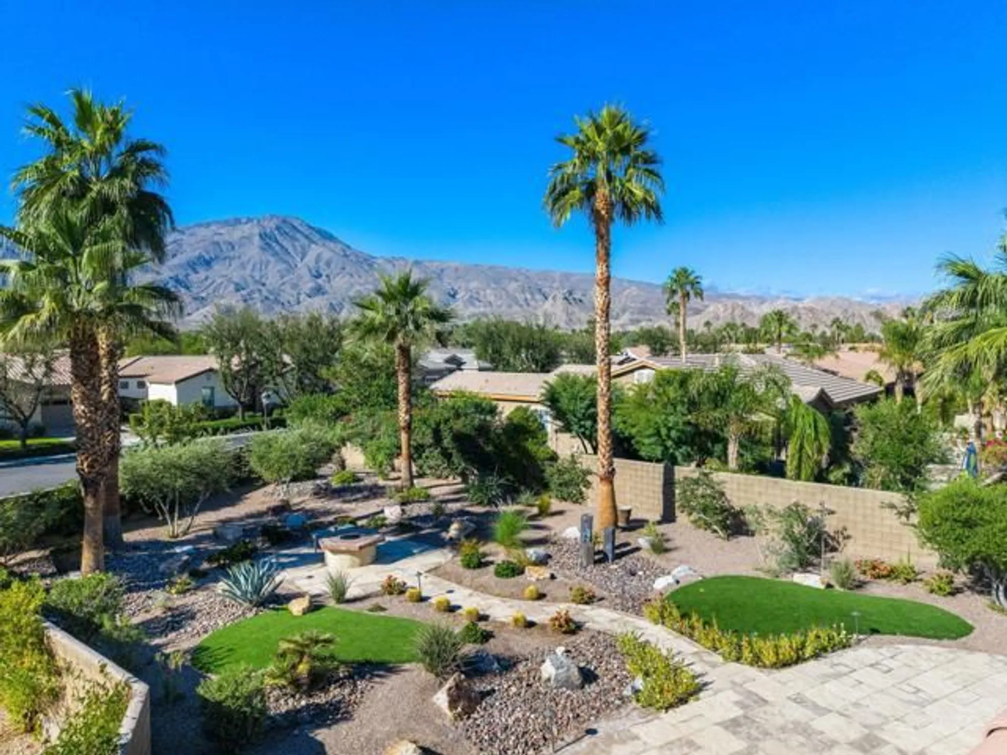 Property Slideshow image 3 of 48 | 81943 prism dr, La Quinta, CA, 92253