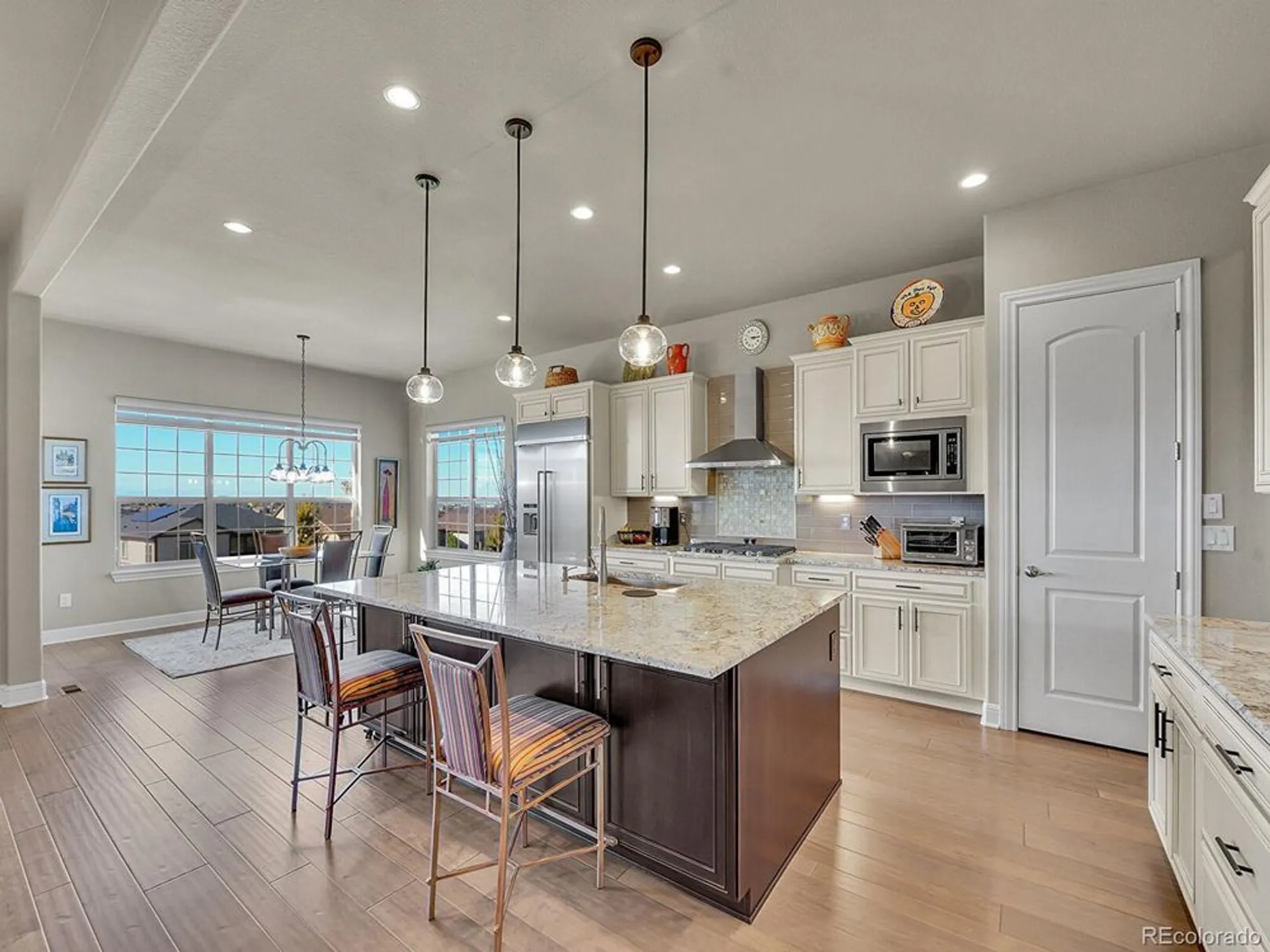 Property Slideshow image 15 of 47 | 23071 e del norte cir, Aurora, CO, 80016