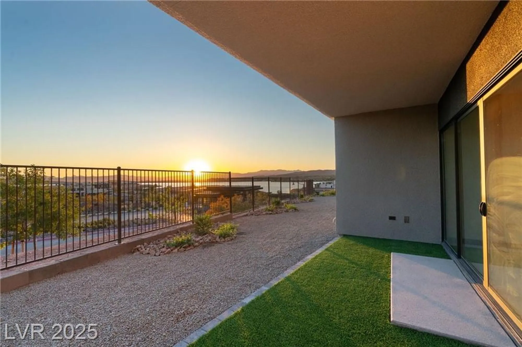 Property Slideshow image 12 of 22 | 36 rainbow point pl, Henderson, NV, 89011