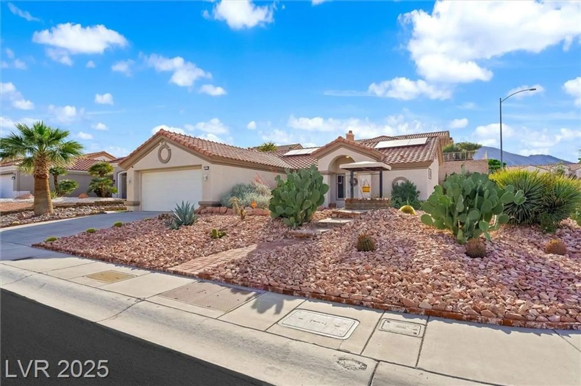 Property Slideshow image 48 of 52 | 2725 byron dr, Las Vegas, NV, 89134