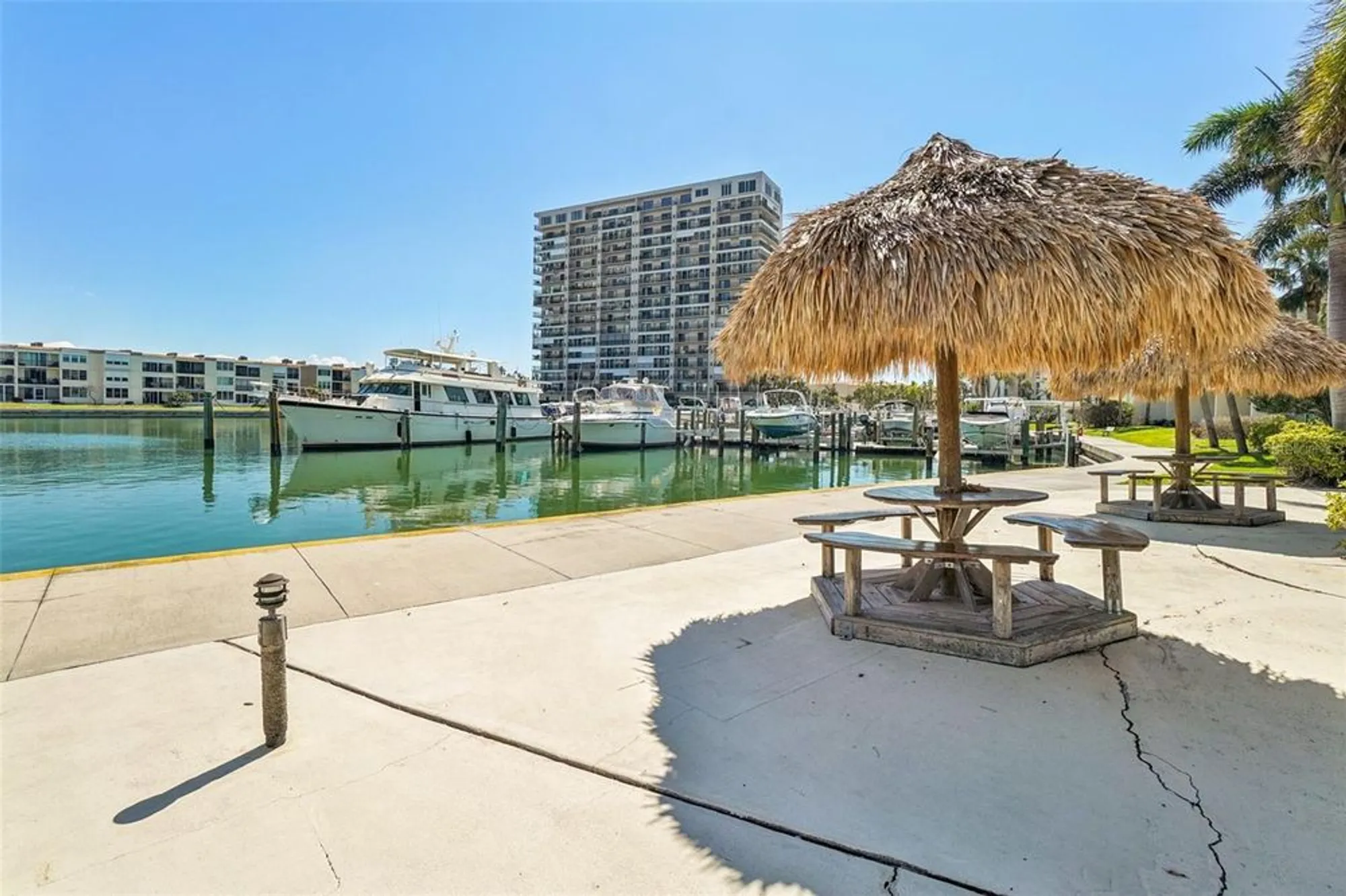 Property Slideshow image 39 of 53 | 7400 sun island dr 712, South Pasadena, FL, 33707