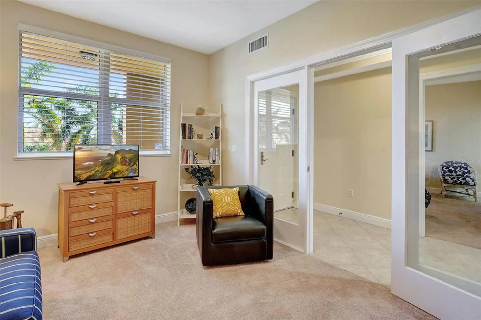 Property Slideshow image 32 of 71 | 3321 sunset key cir 204, Punta Gorda, FL, 33955