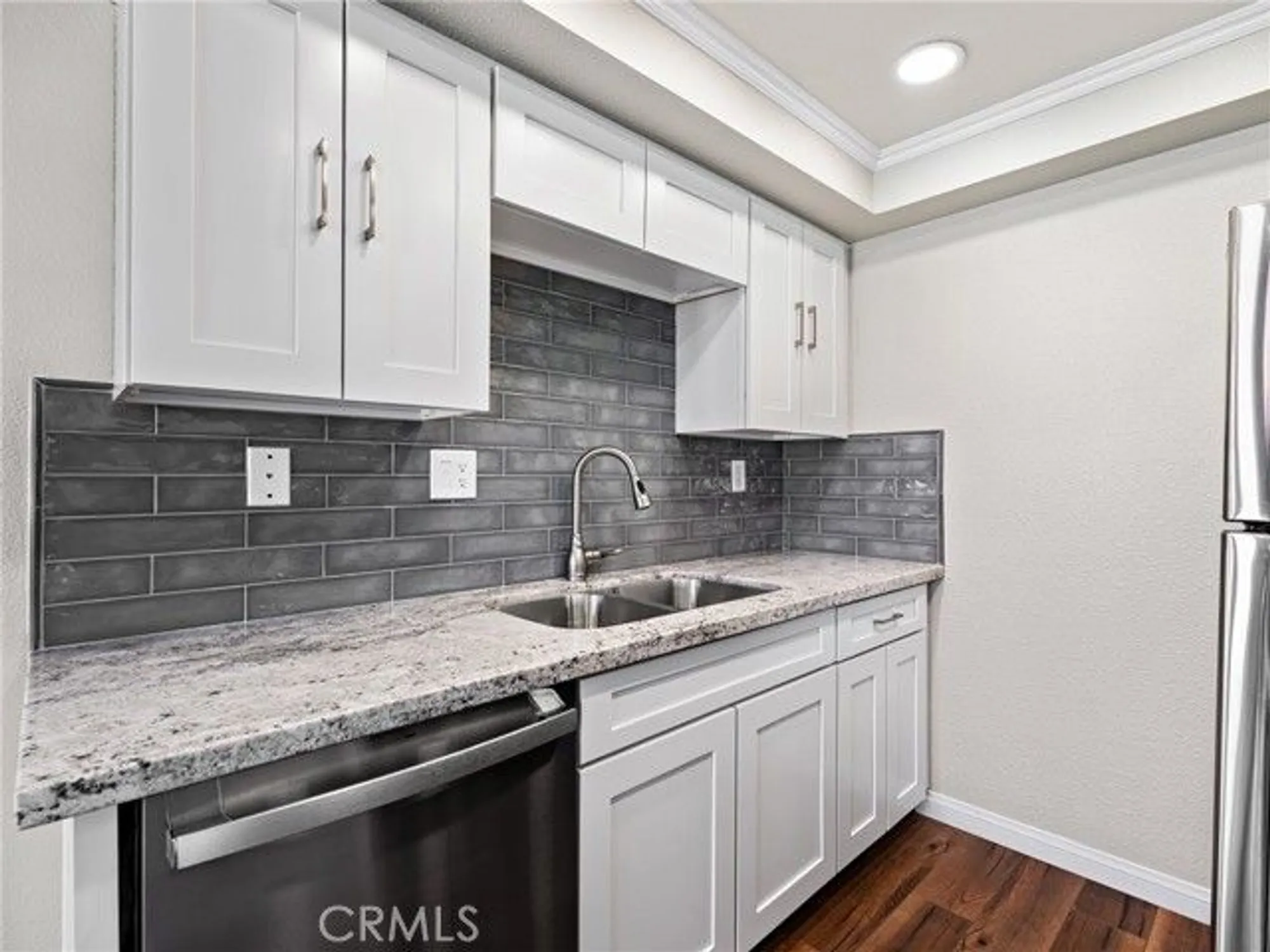 Property Slideshow image 10 of 27 | 19183 elm dr, Apple Valley, CA, 92308