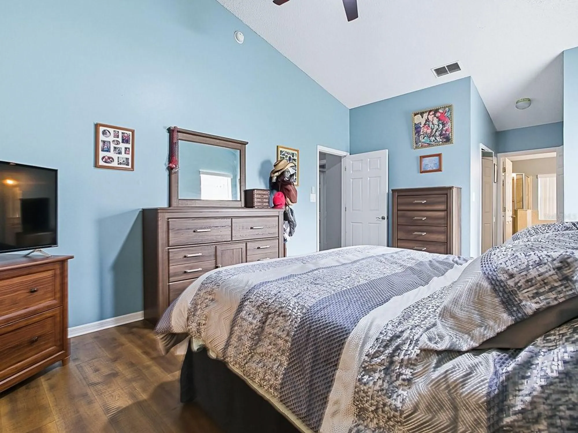 Property Slideshow image 31 of 65 | 4949 sawgrass lake cir, Leesburg, FL, 34748