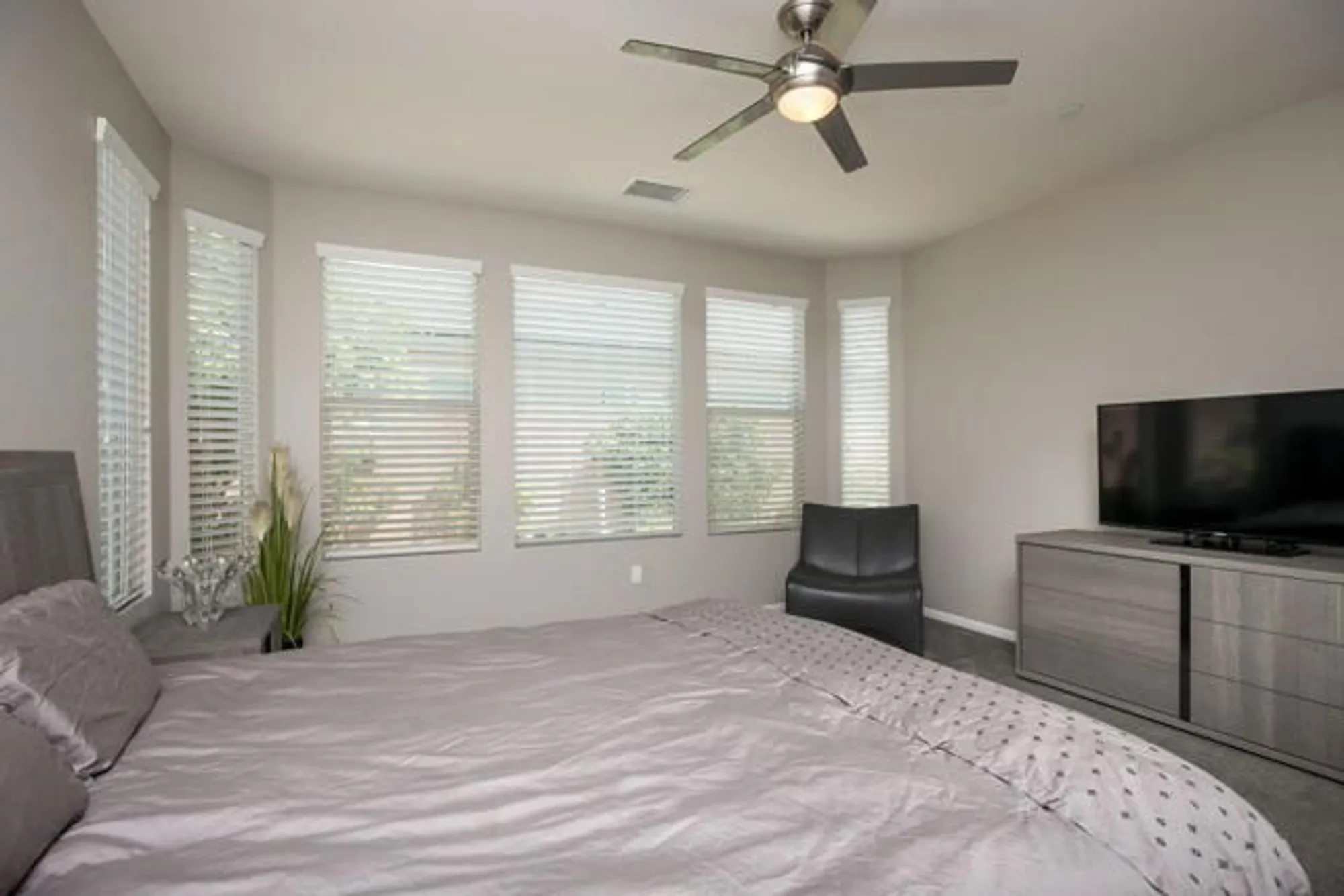 Property Slideshow image 14 of 51 | 82800 kingsboro ln, Indio, CA, 92201