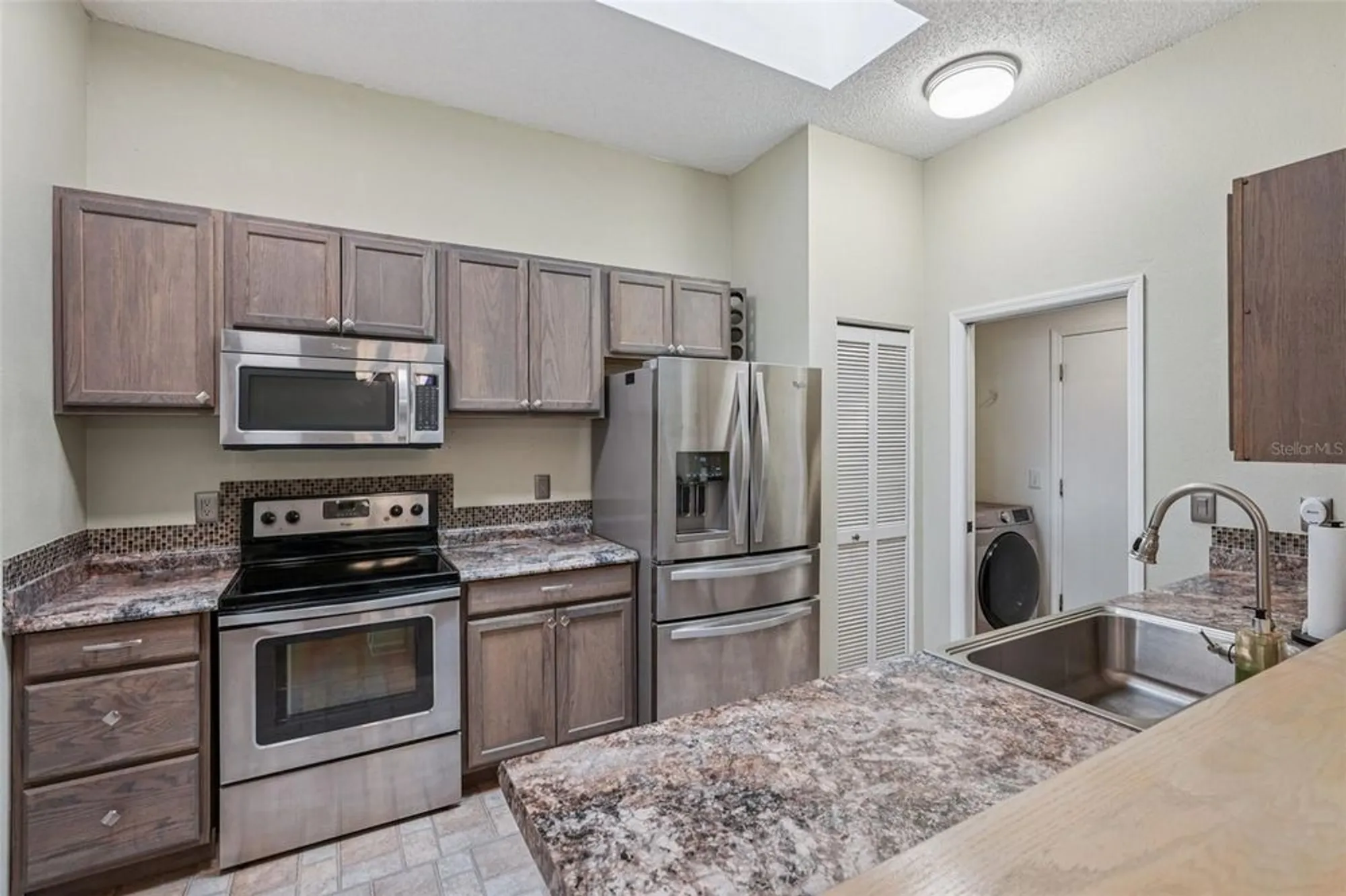 Property Slideshow image 10 of 55 | 2411 nantucket harbor loop, Sun City Center, FL, 33573