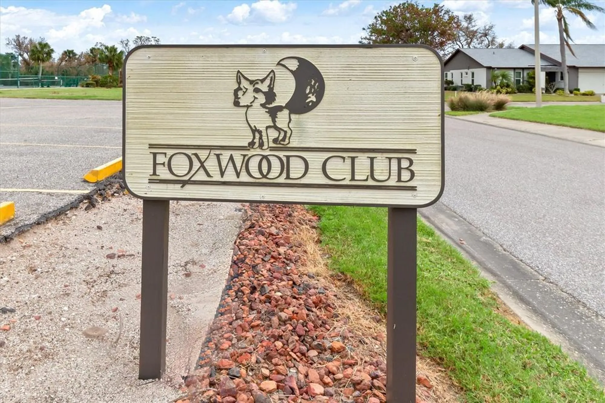 Property Slideshow image 34 of 45 | 604 foxwood blvd, Englewood, FL, 34223