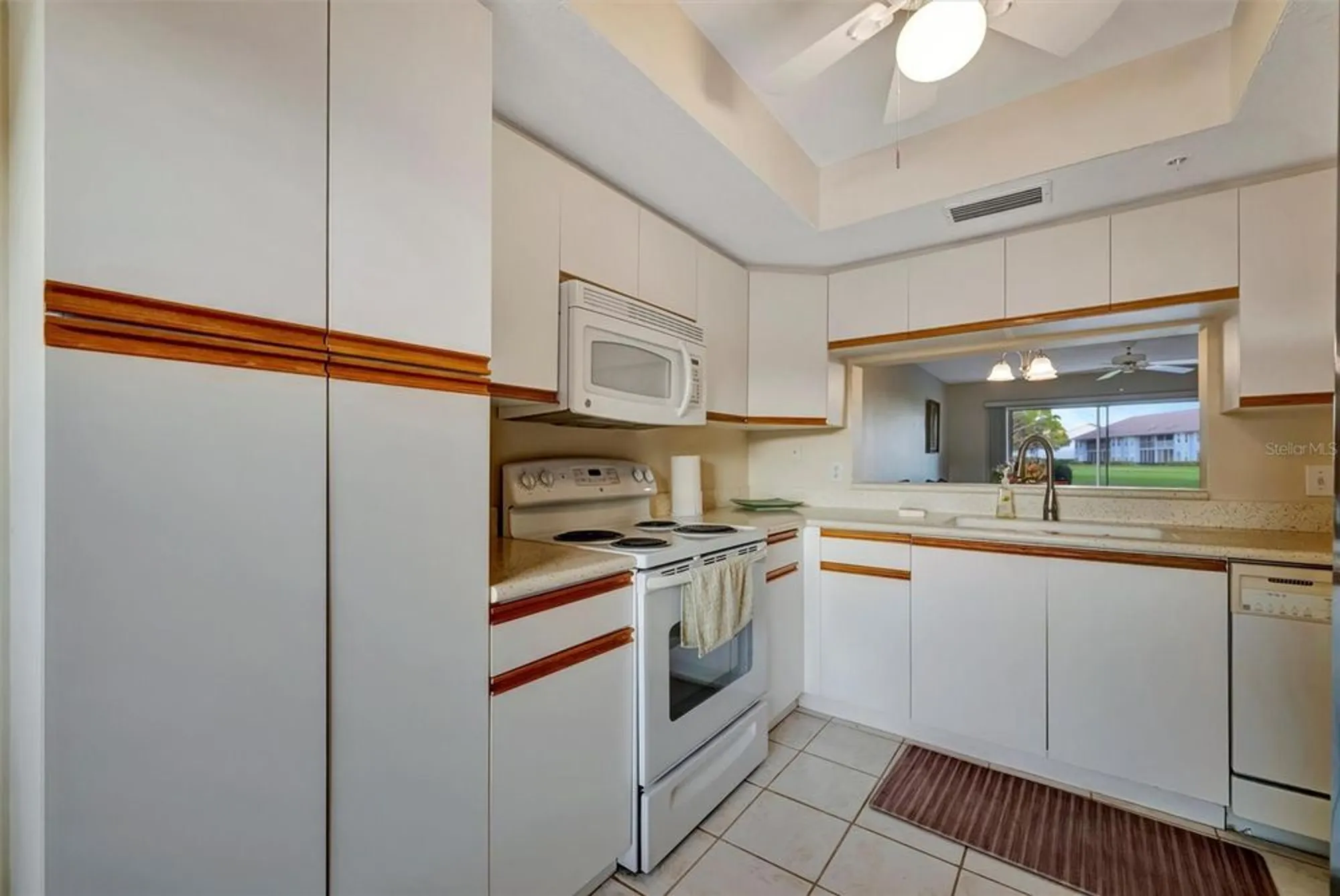 Property Slideshow image 32 of 62 | 6507 stone river rd 105, Bradenton, FL, 34203