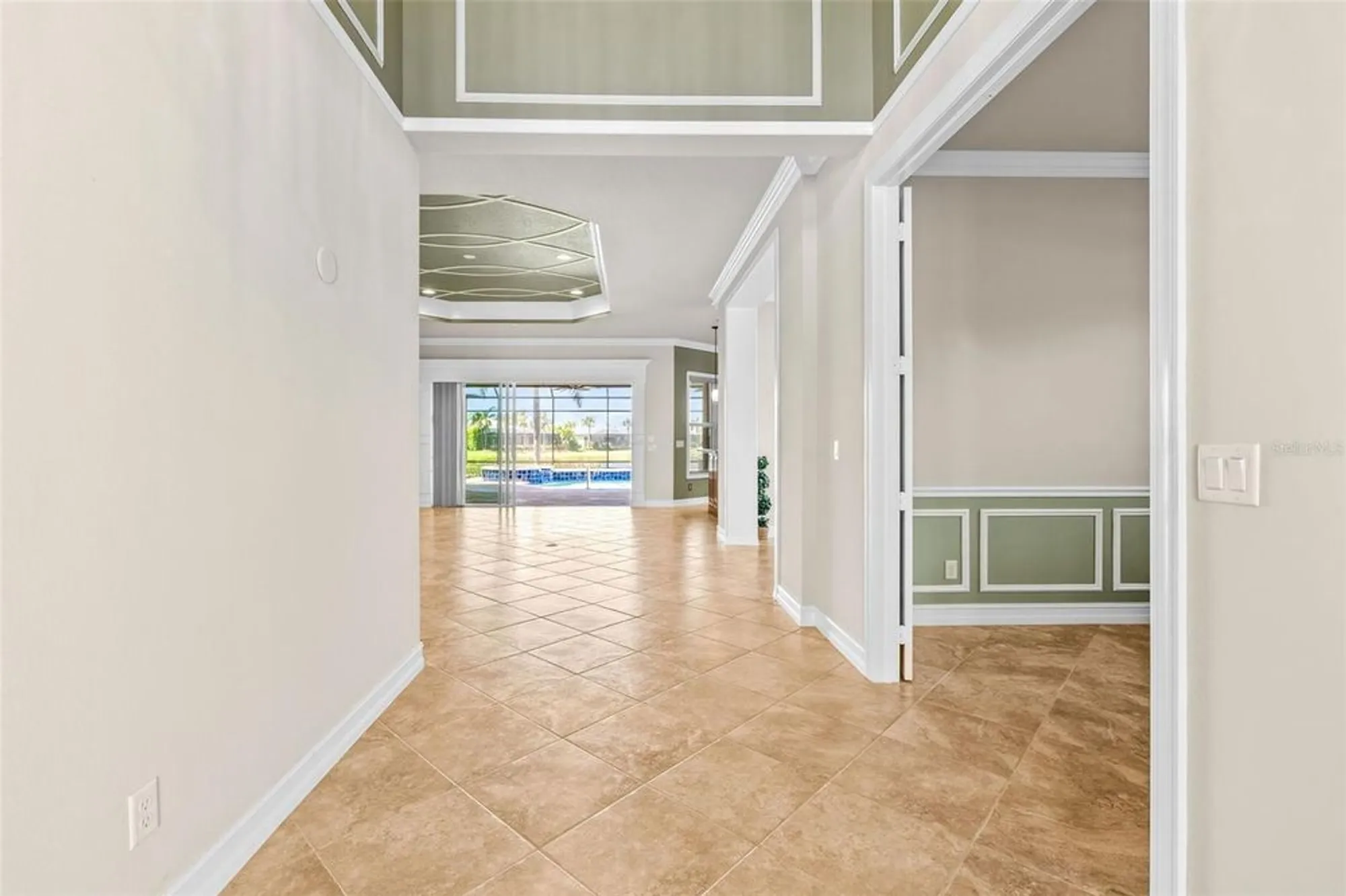 Property Slideshow image 8 of 88 | 5073 stone harbor cir, Wimauma, FL, 33598